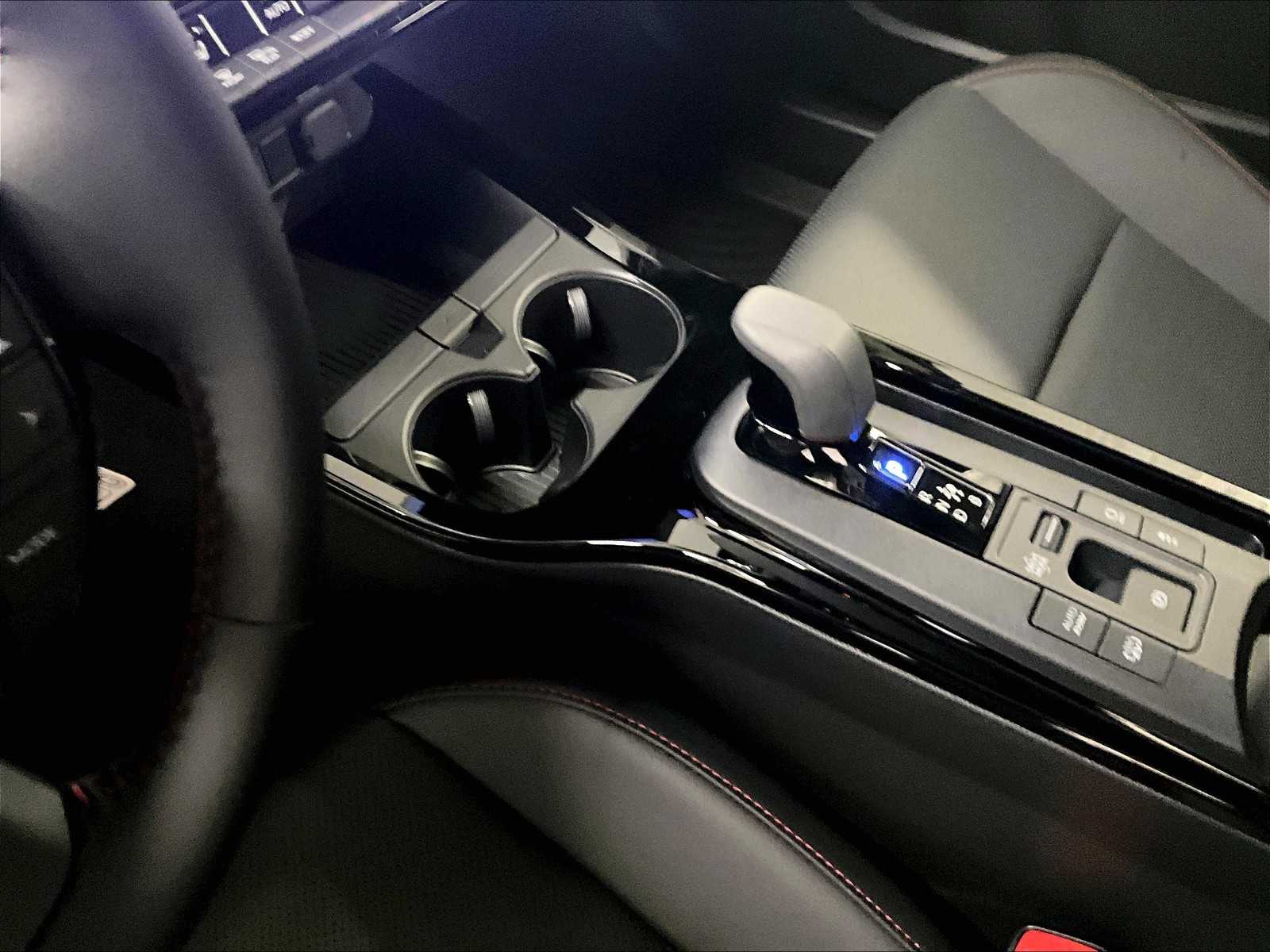 2026 Toyota Prius Plug-In Hybrid XSE - Photo 14