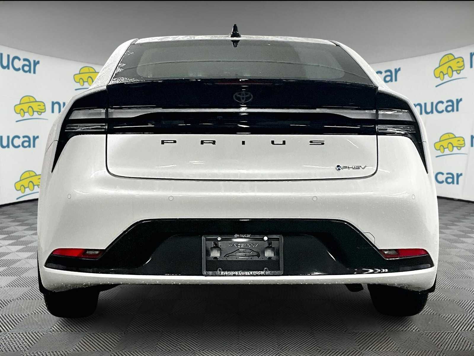 2026 Toyota Prius Plug-In Hybrid XSE - Photo 6