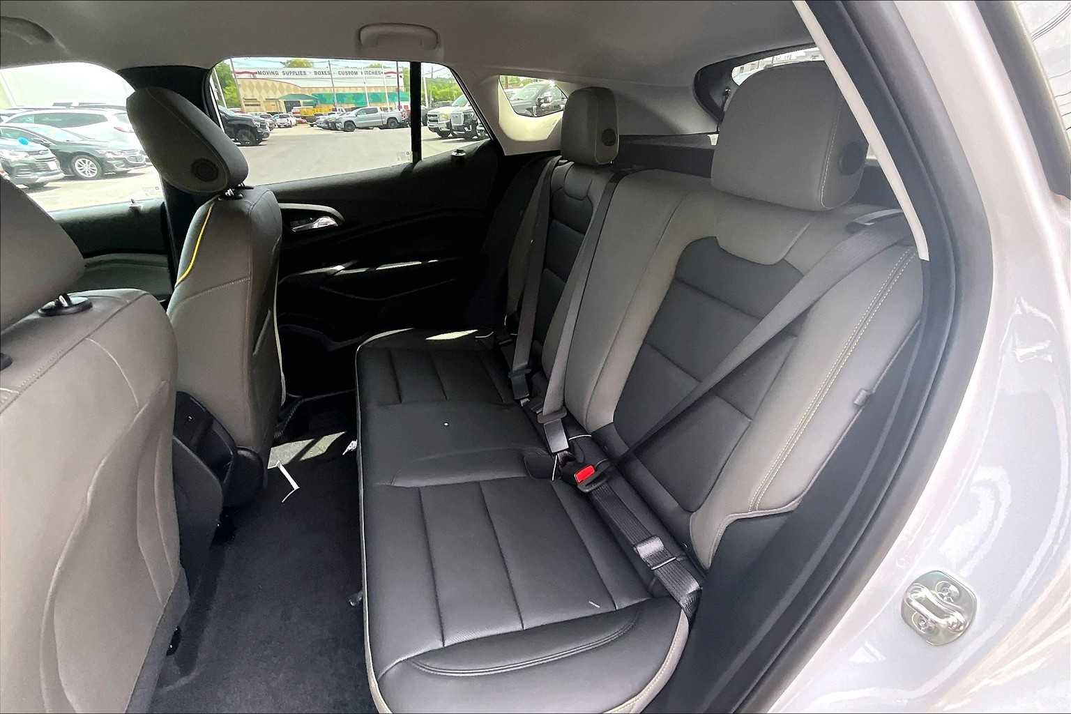 2025 Chevrolet Trax ACTIV - Photo 15