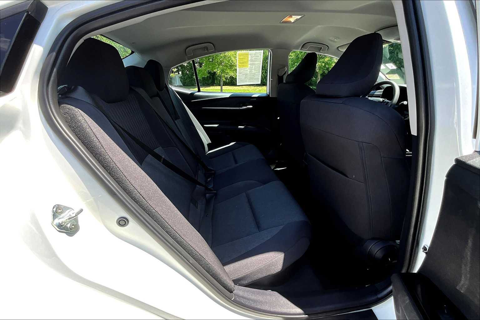 2025 Toyota Camry LE - Photo 16