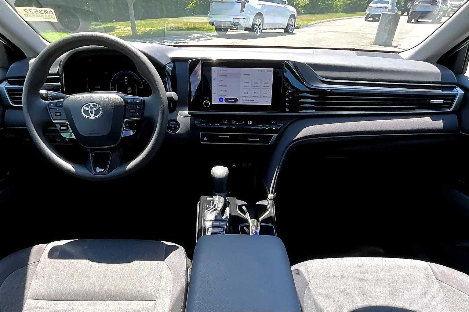 2025 Toyota Camry LE - Photo 21