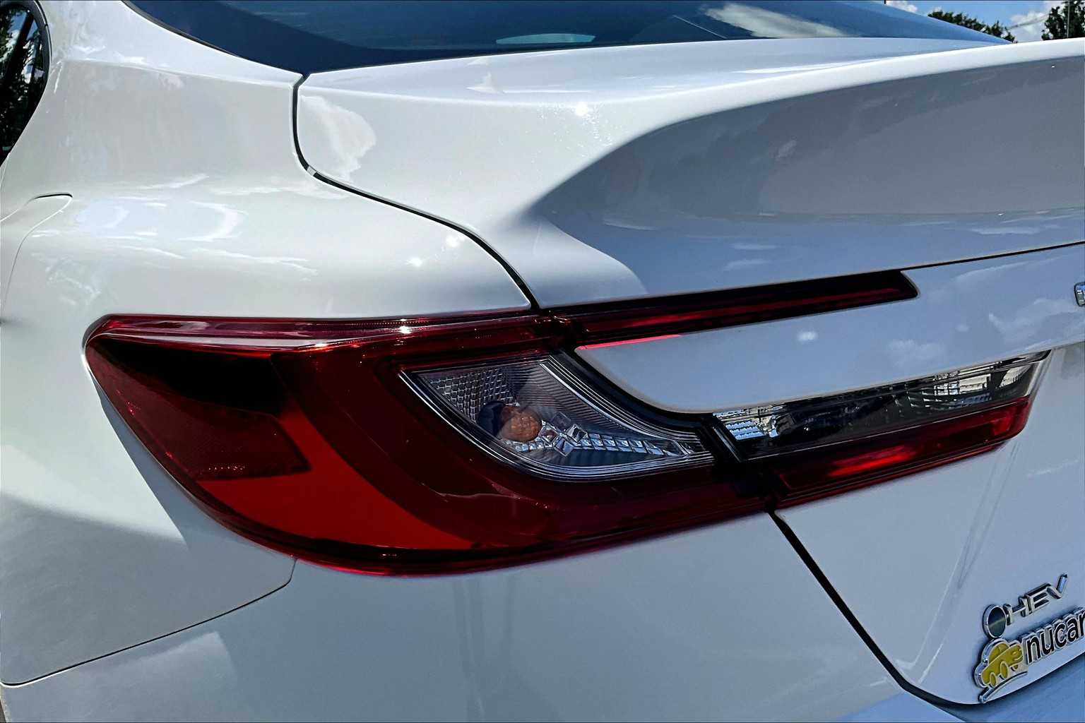 2025 Toyota Camry LE - Photo 34