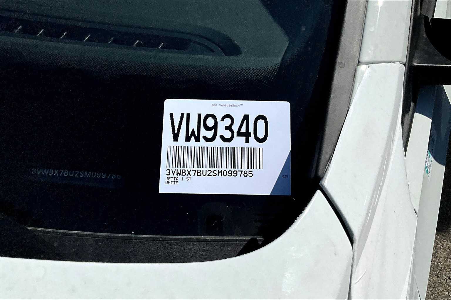 2025 Volkswagen Jetta Sport - Photo 18