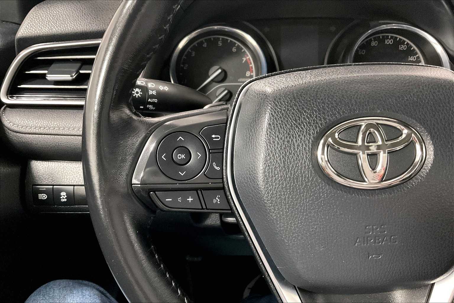 2020 Toyota Camry SE - Photo 22