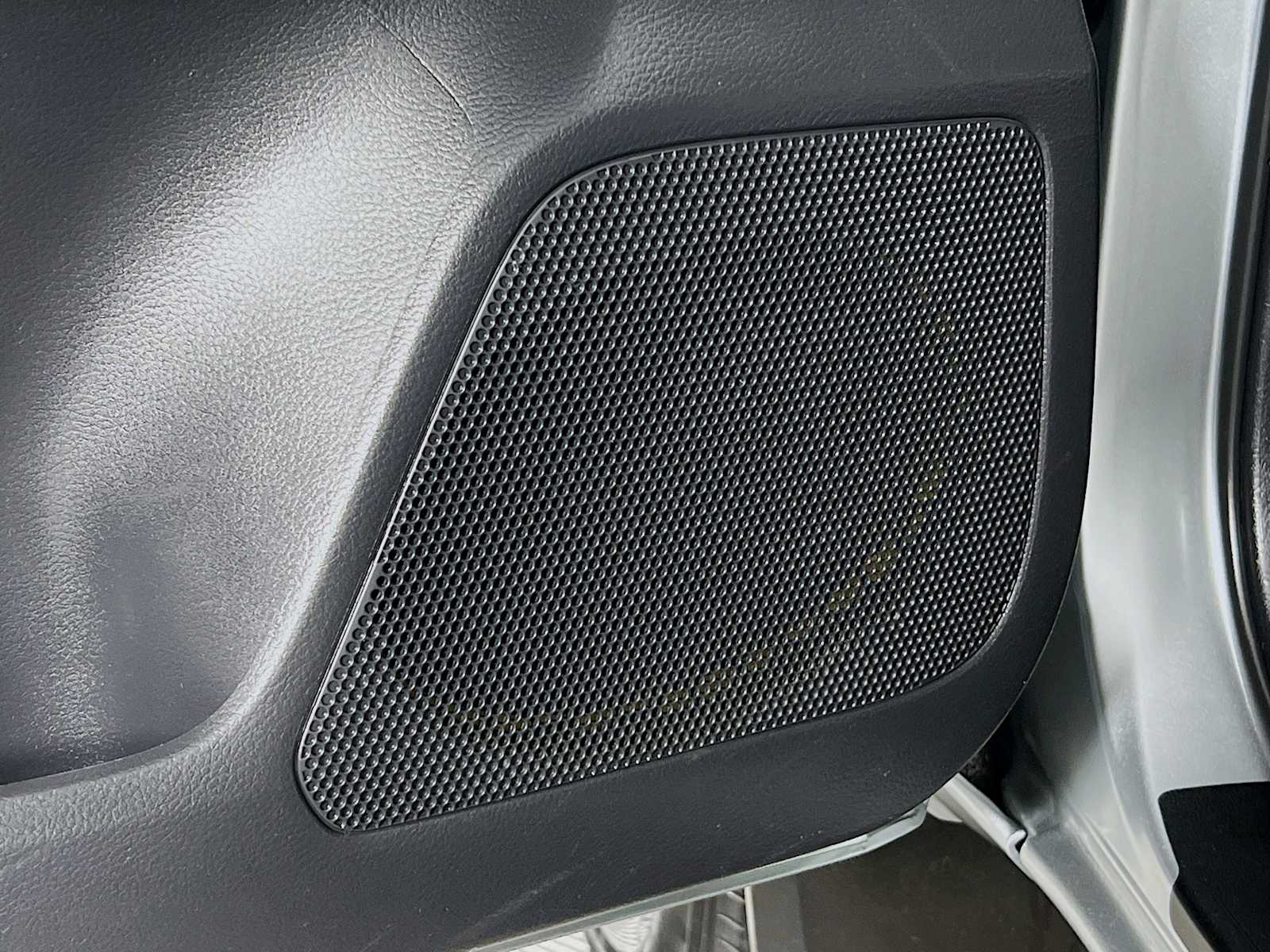 2022 Toyota Tacoma SR5 - Photo 18