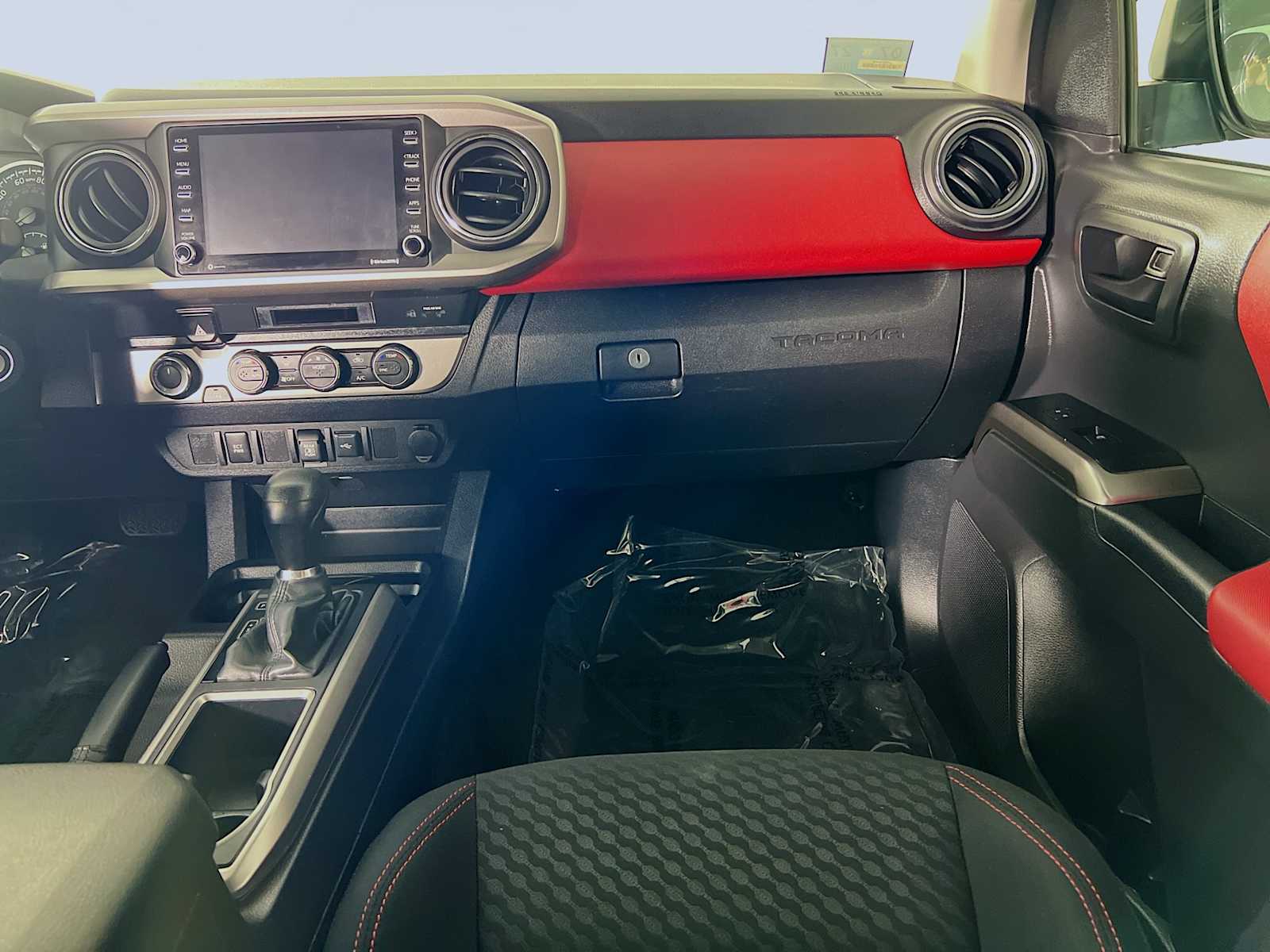 2022 Toyota Tacoma SR5 - Photo 22