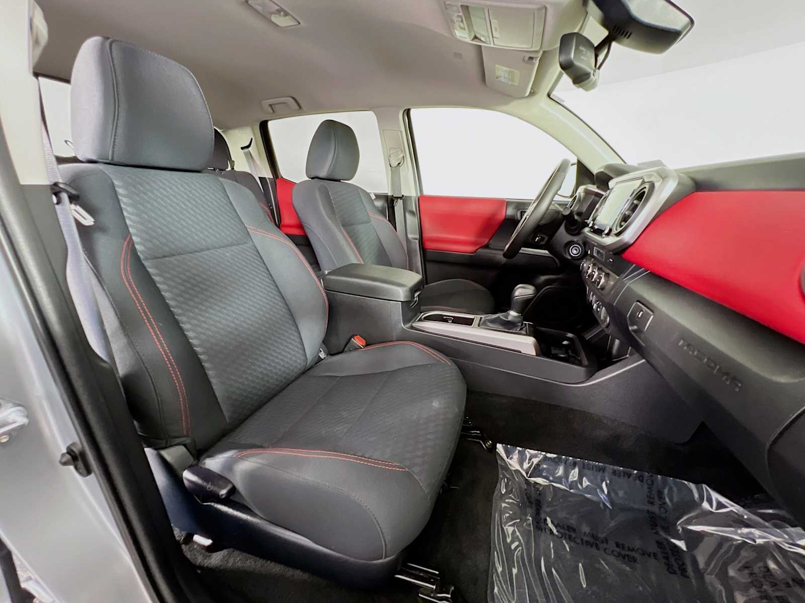 2022 Toyota Tacoma SR5 - Photo 26