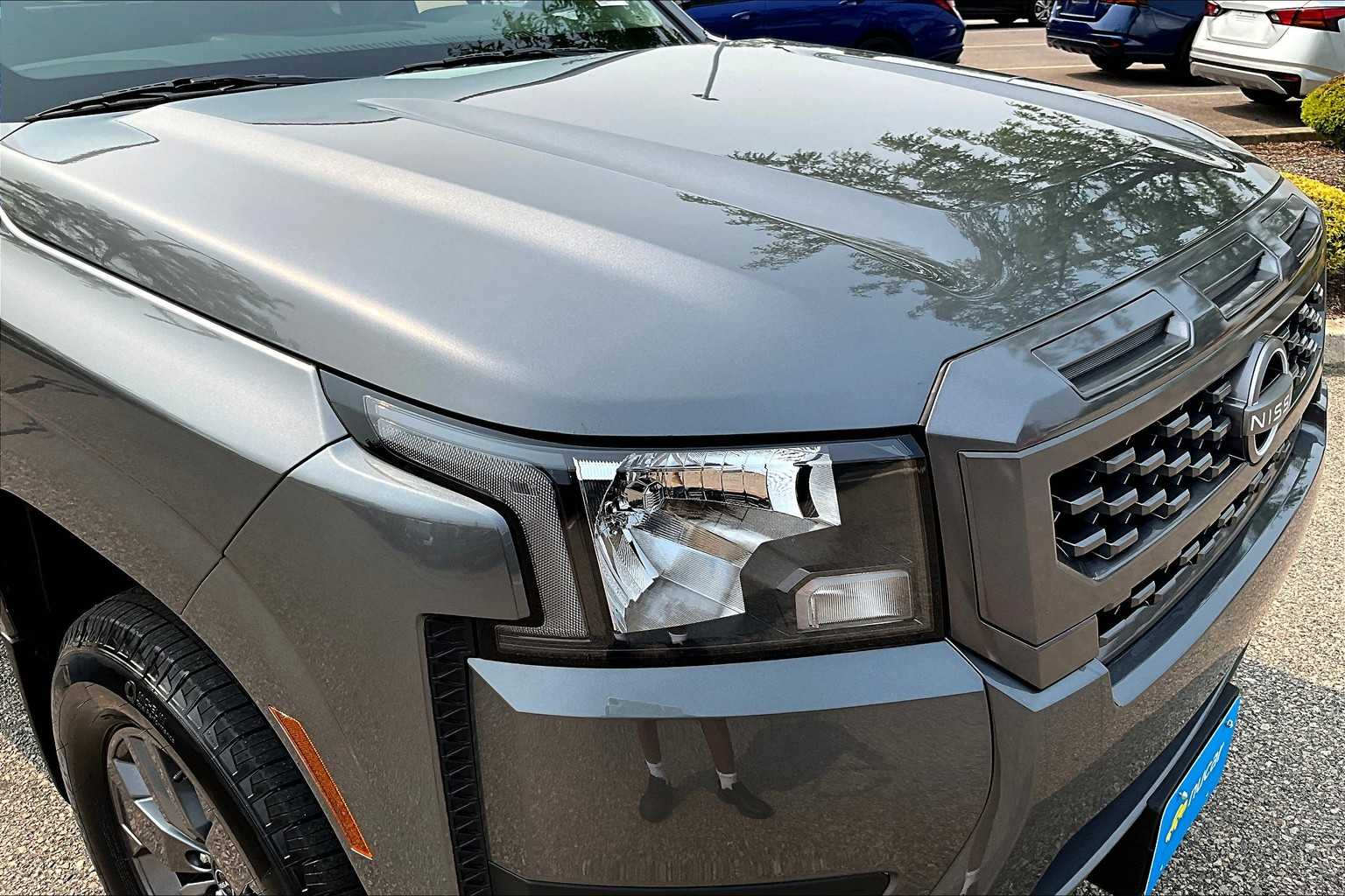 2025 Nissan Frontier SV - Photo 31