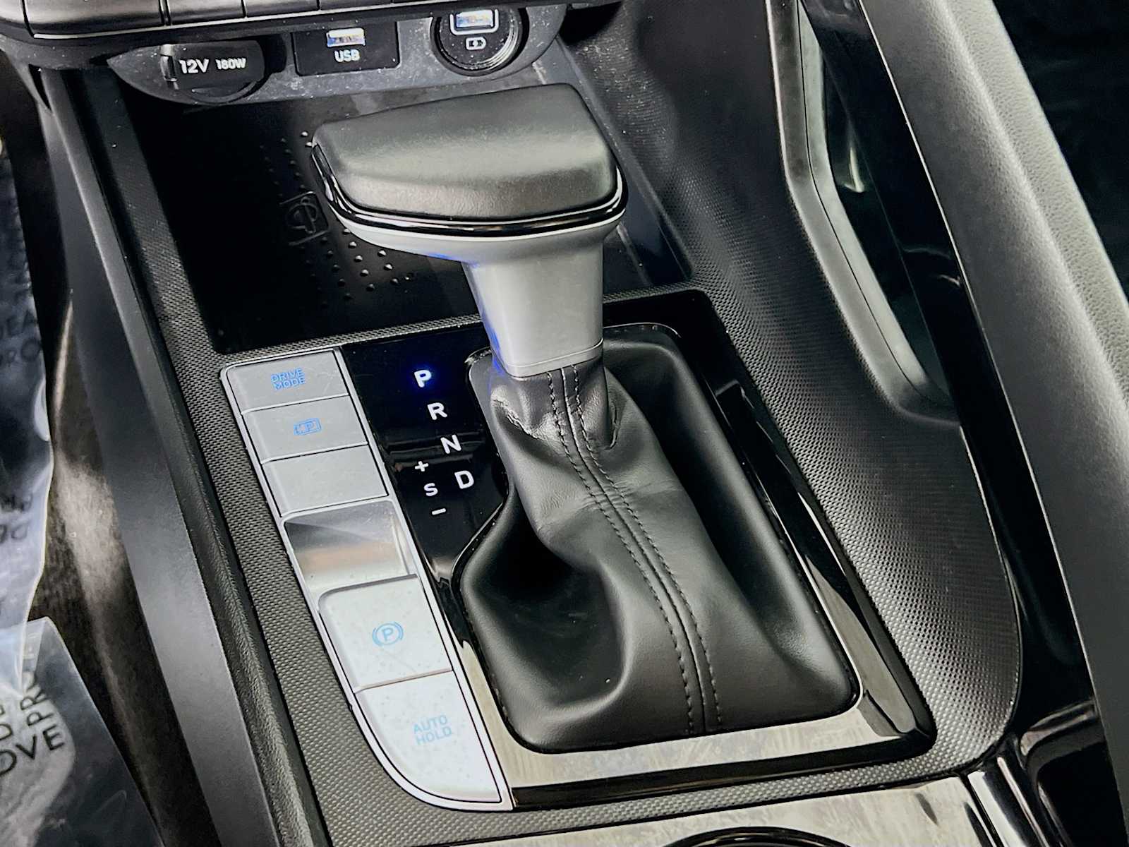 2022 Hyundai Elantra SEL - Photo 16