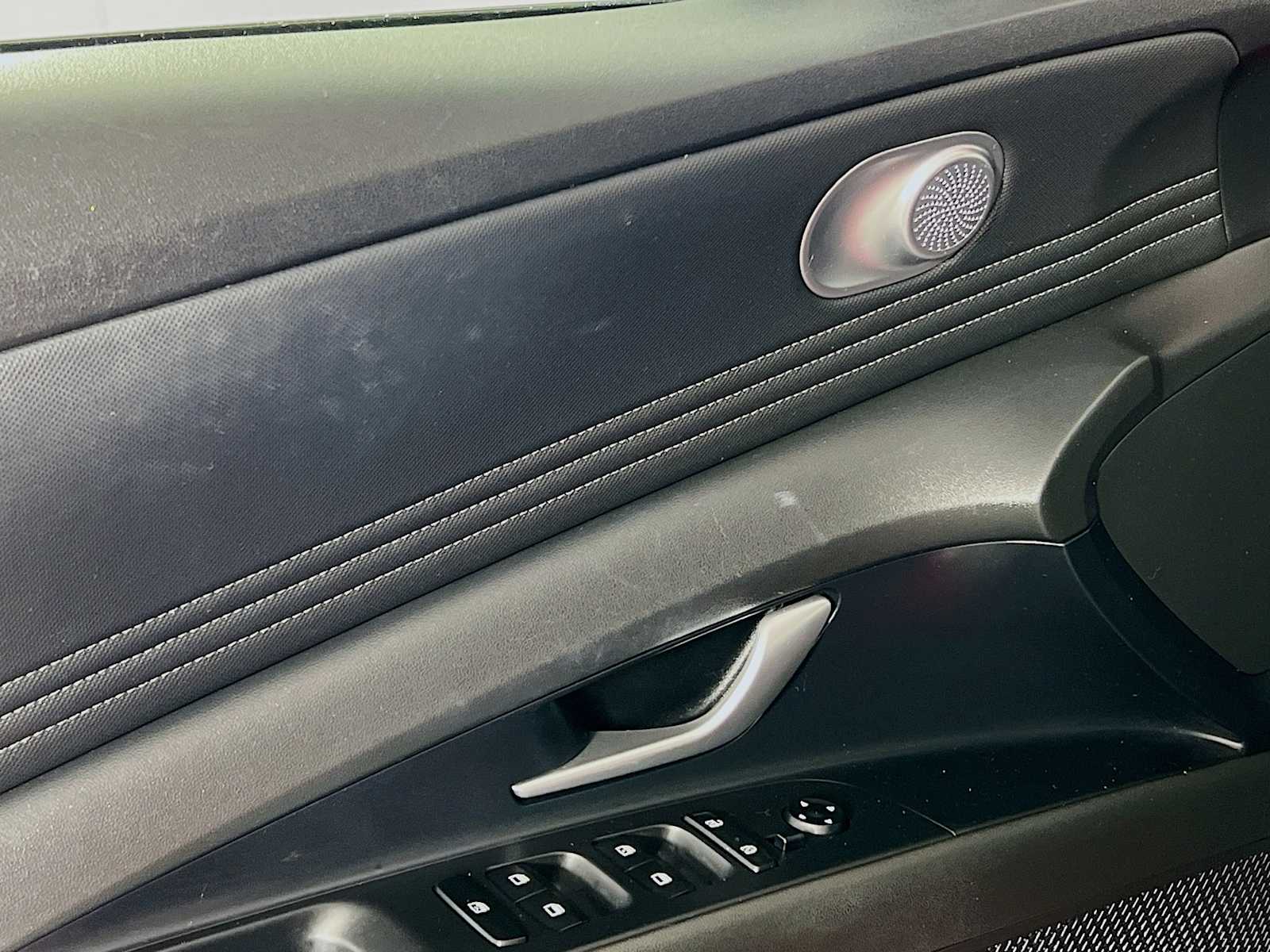 2022 Hyundai Elantra SEL - Photo 17