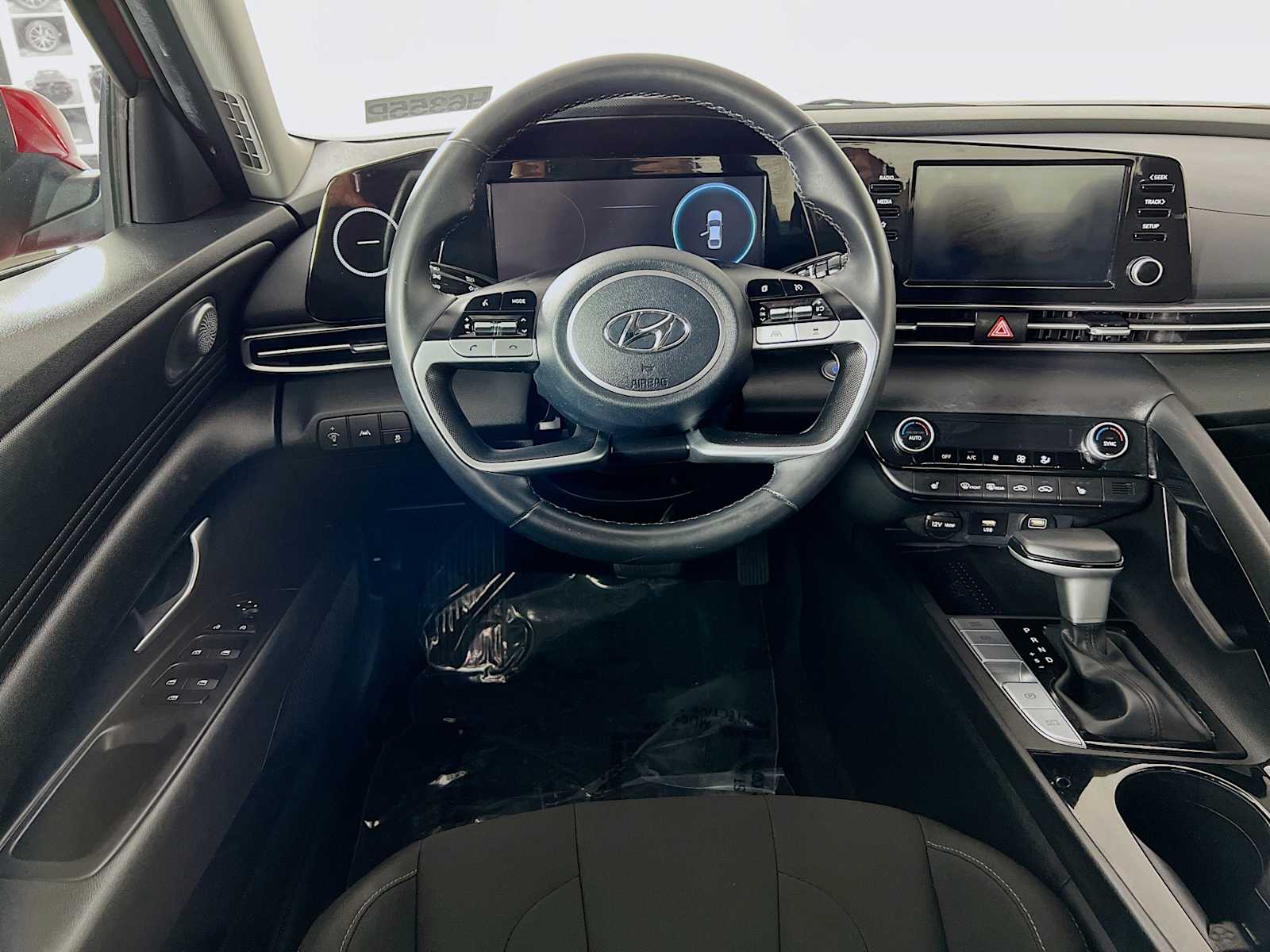 2022 Hyundai Elantra SEL - Photo 22