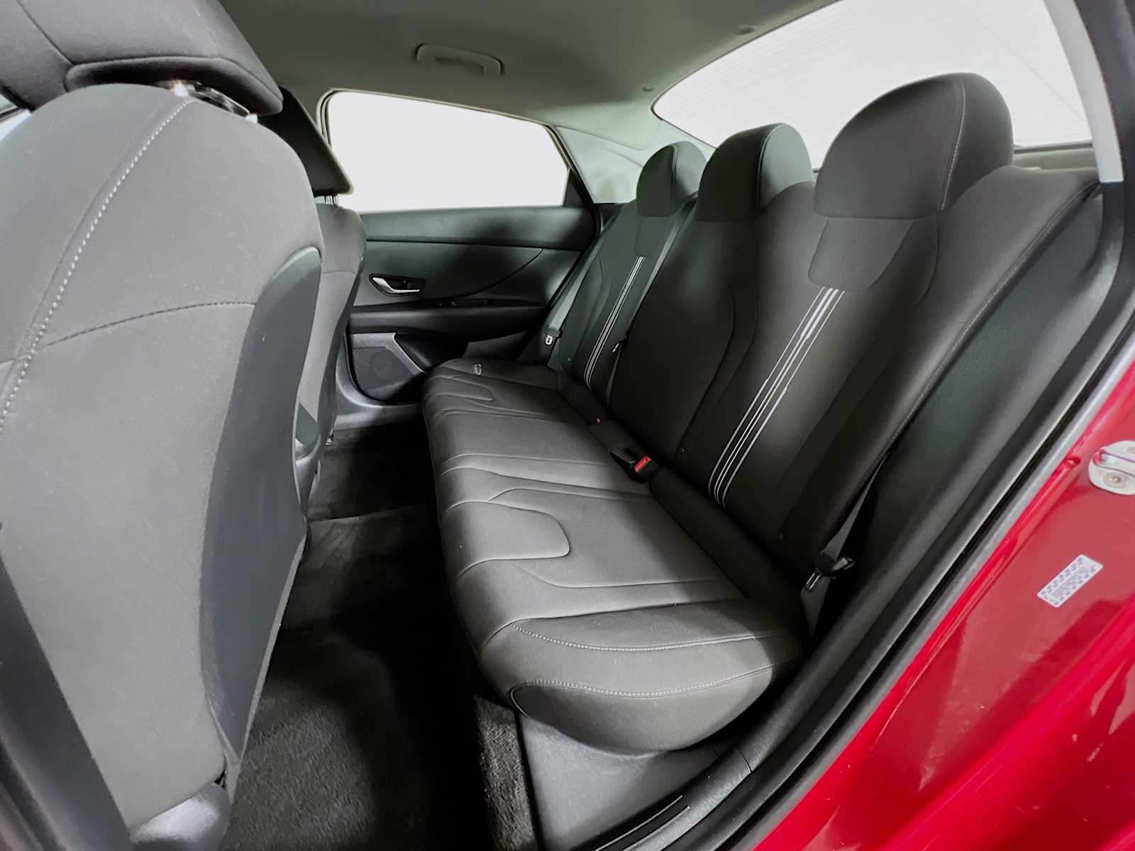 2022 Hyundai Elantra SEL - Photo 24