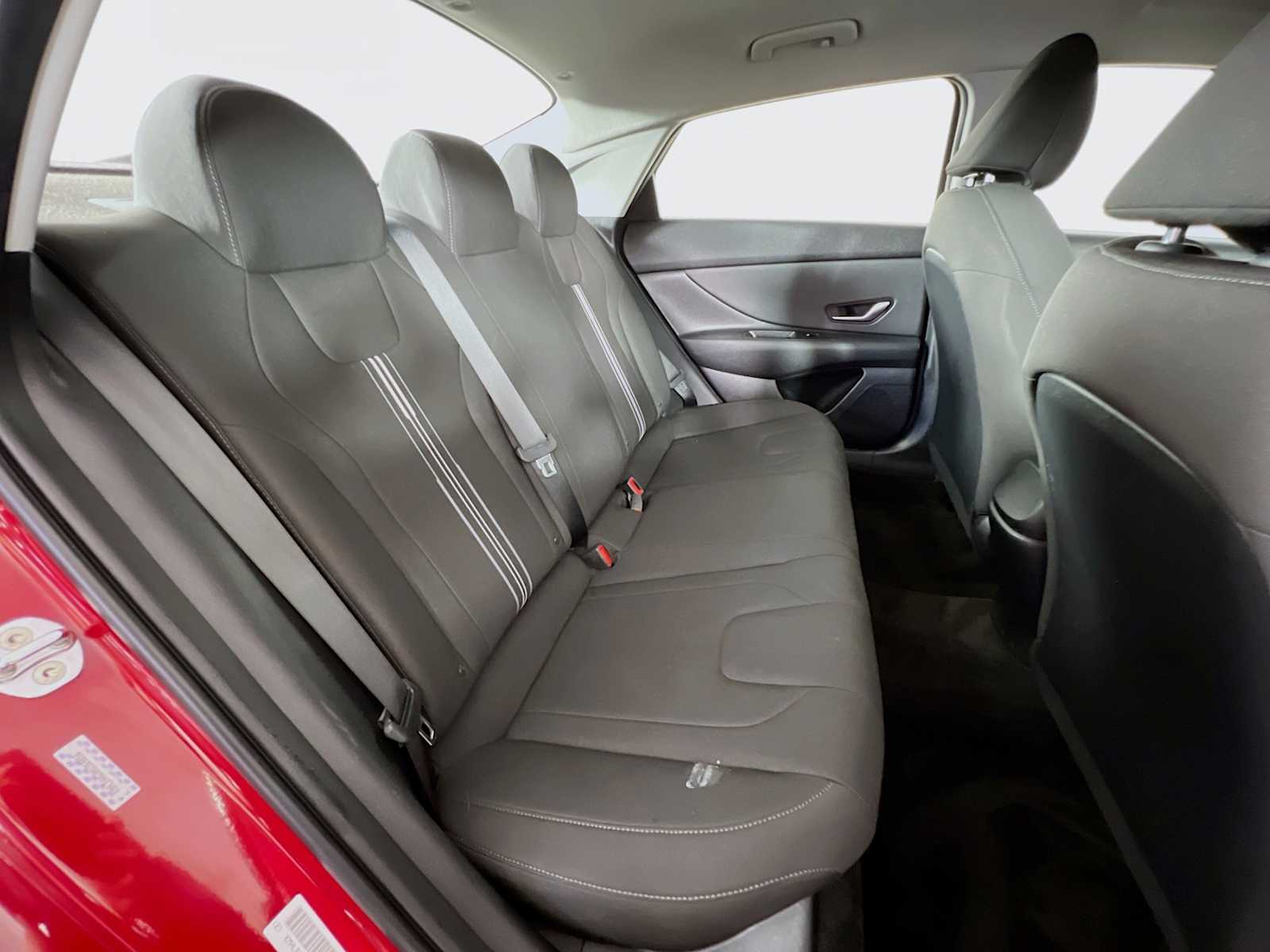 2022 Hyundai Elantra SEL - Photo 26