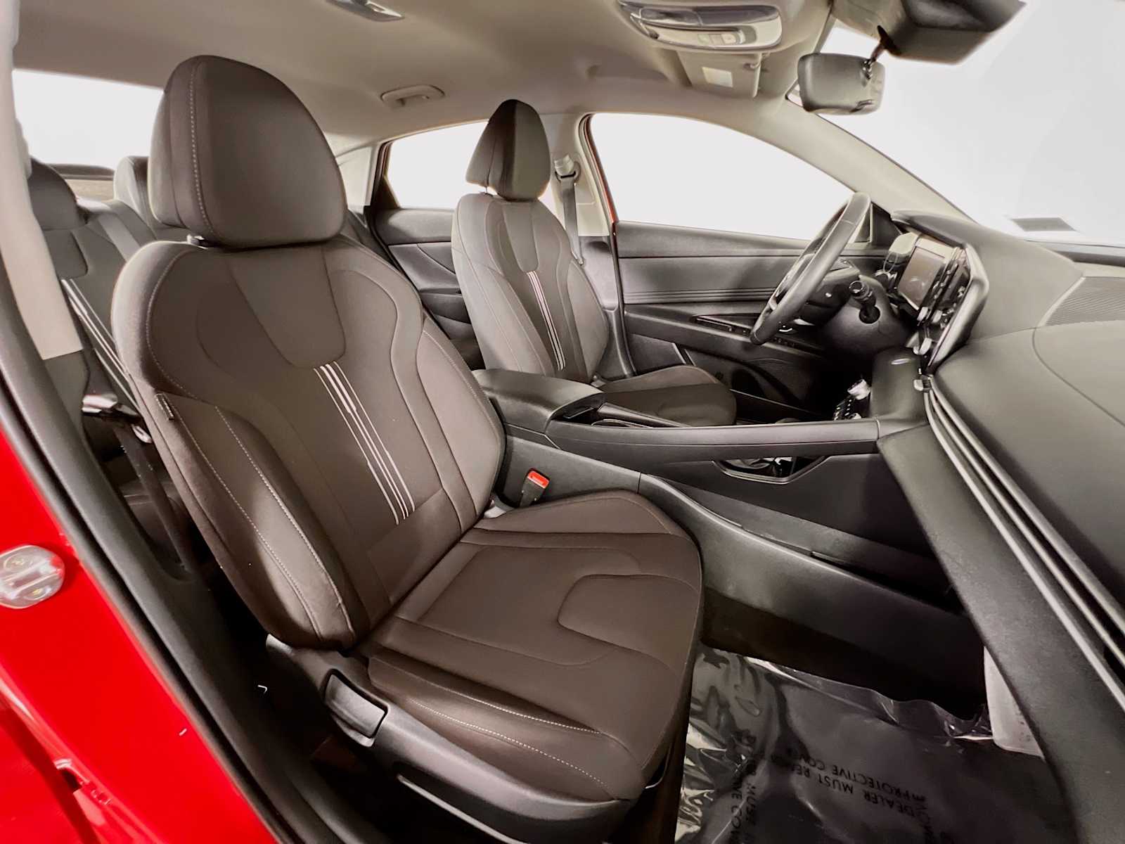 2022 Hyundai Elantra SEL - Photo 27