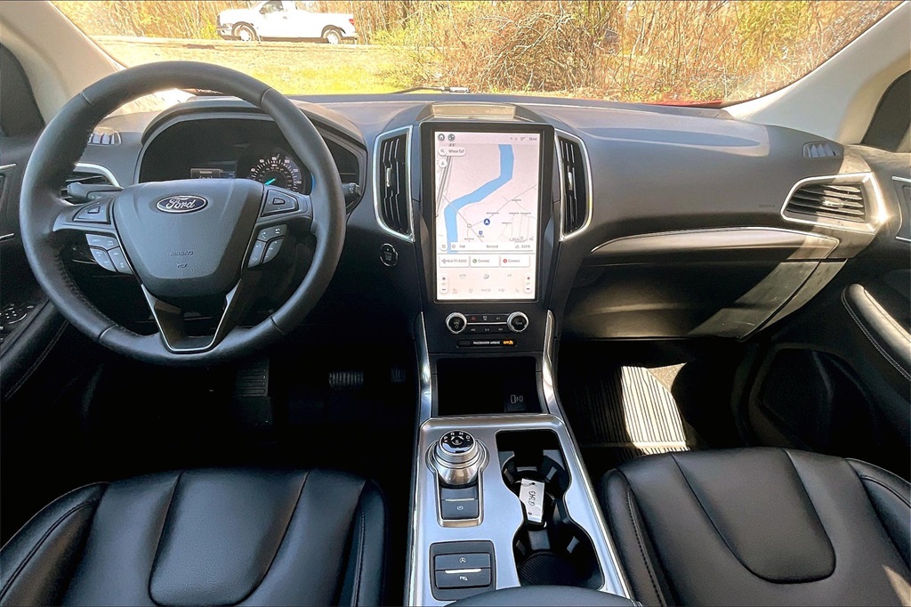 2022 Ford Edge Titanium - Photo 20