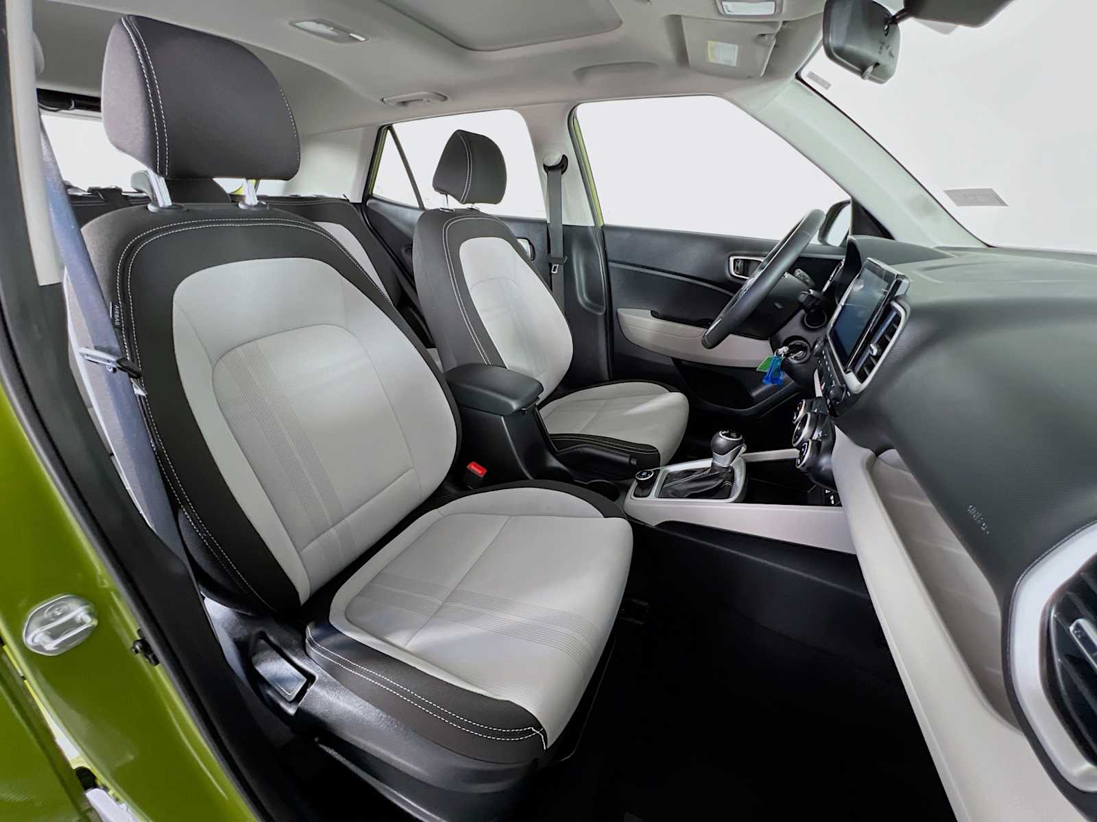 2023 Hyundai Venue SEL - Photo 27