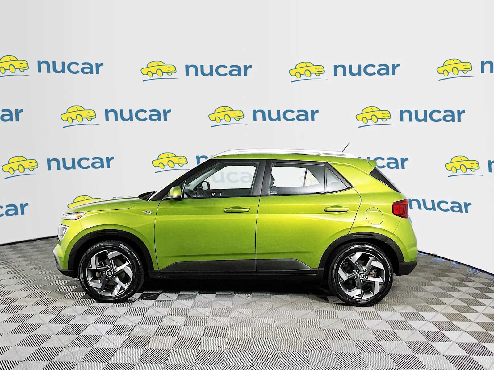 2023 Hyundai Venue SEL - Photo 4