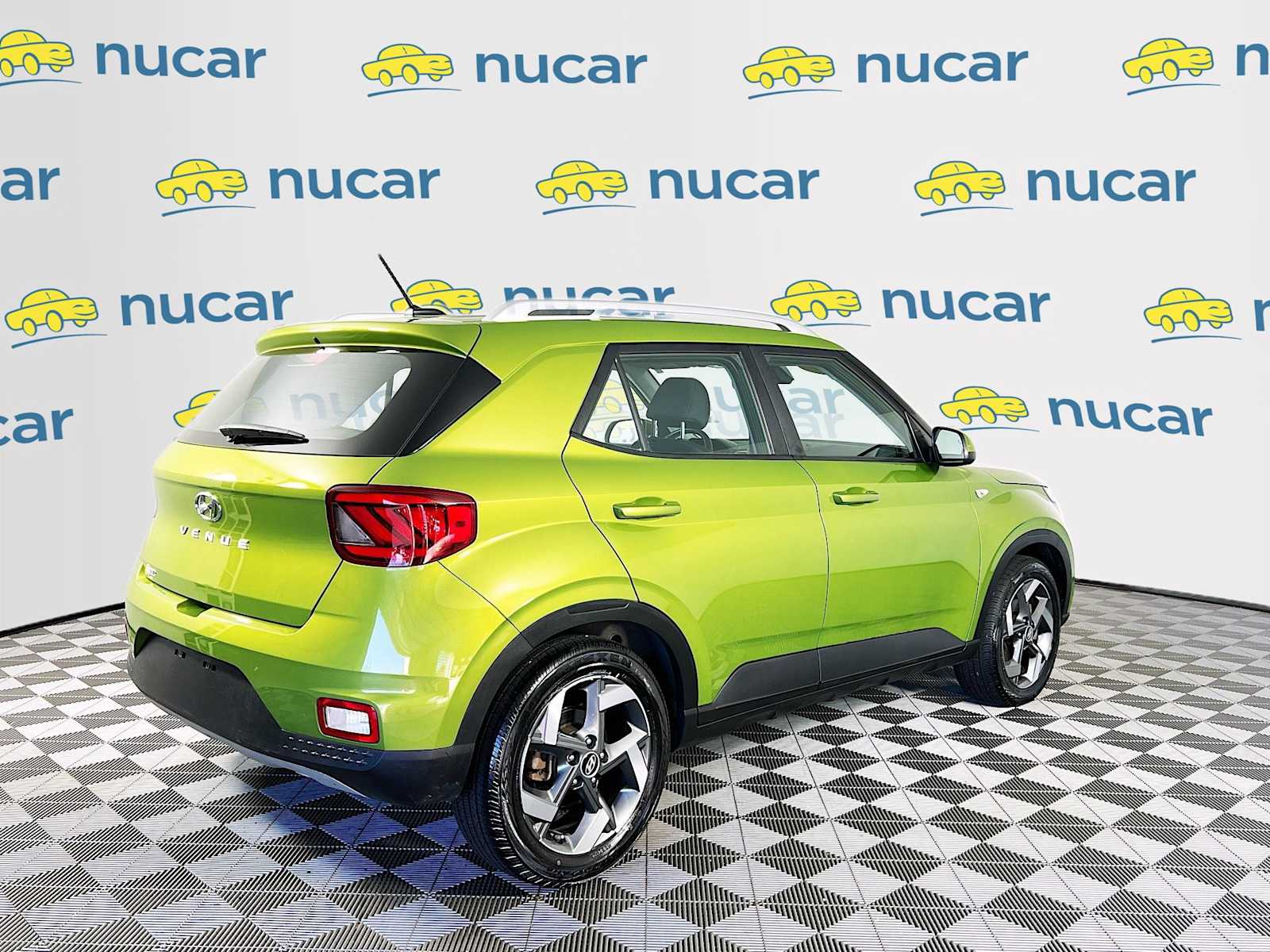 2023 Hyundai Venue SEL - Photo 7