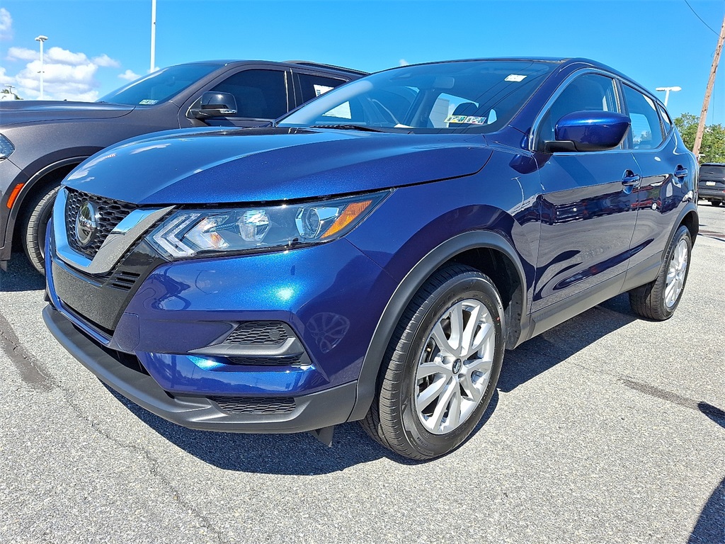 2022 Nissan Rogue Sport S - Photo 3