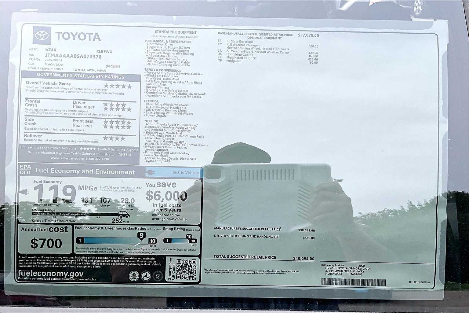 2025 Toyota bZ4X XLE - Photo 18