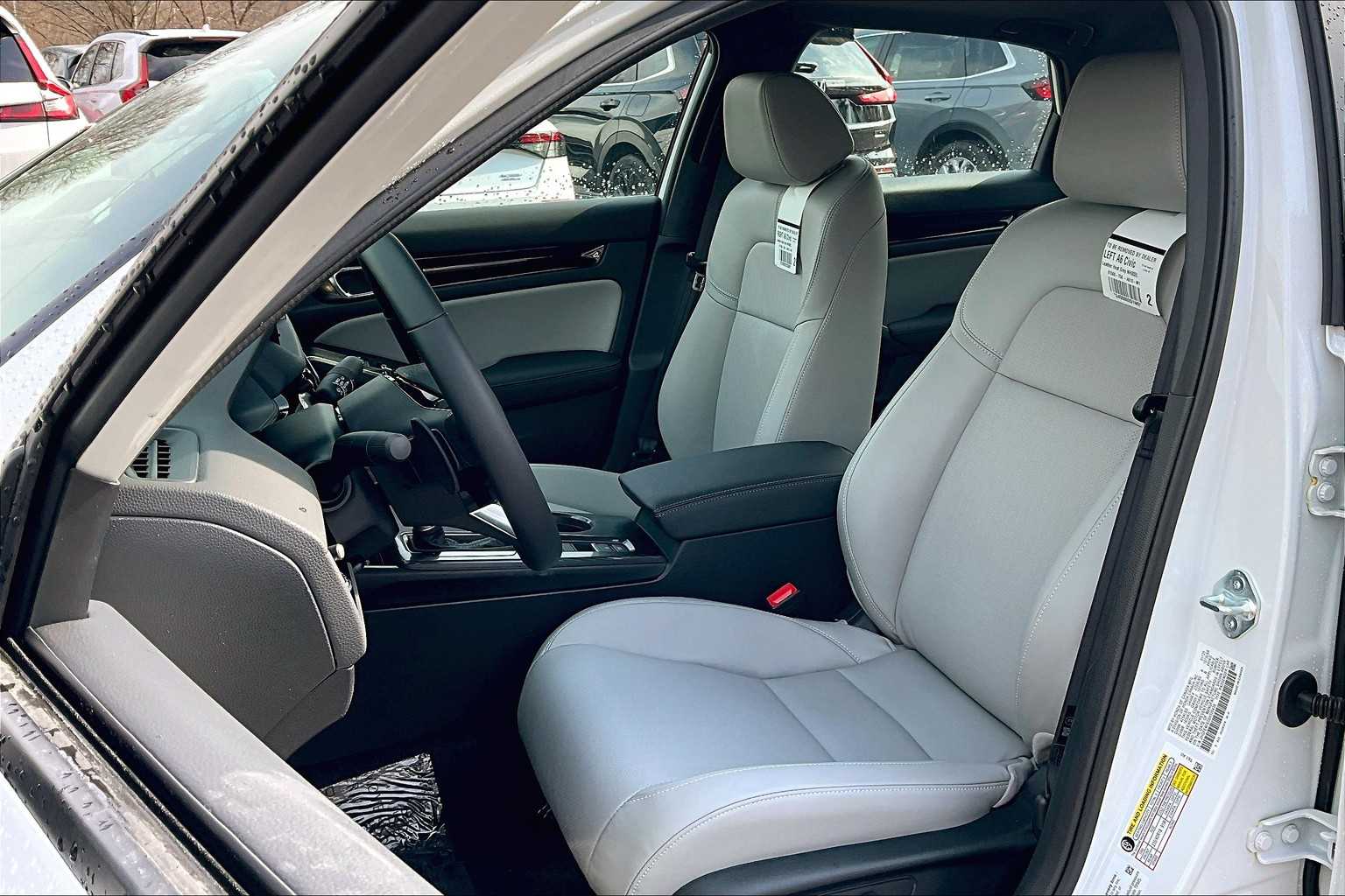 2025 Honda Civic Hybrid Sport Touring - Photo 11