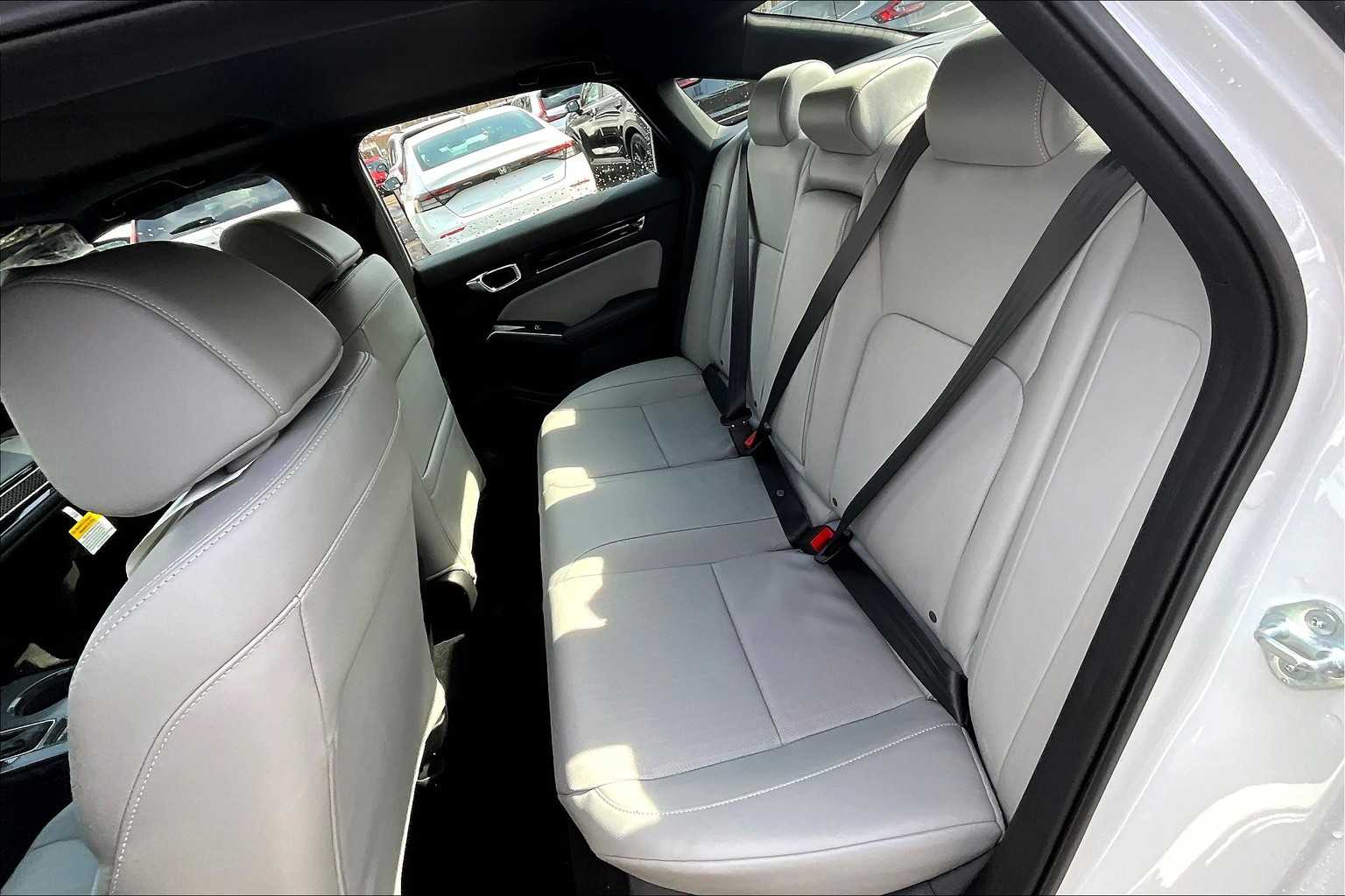 2025 Honda Civic Hybrid Sport Touring - Photo 15