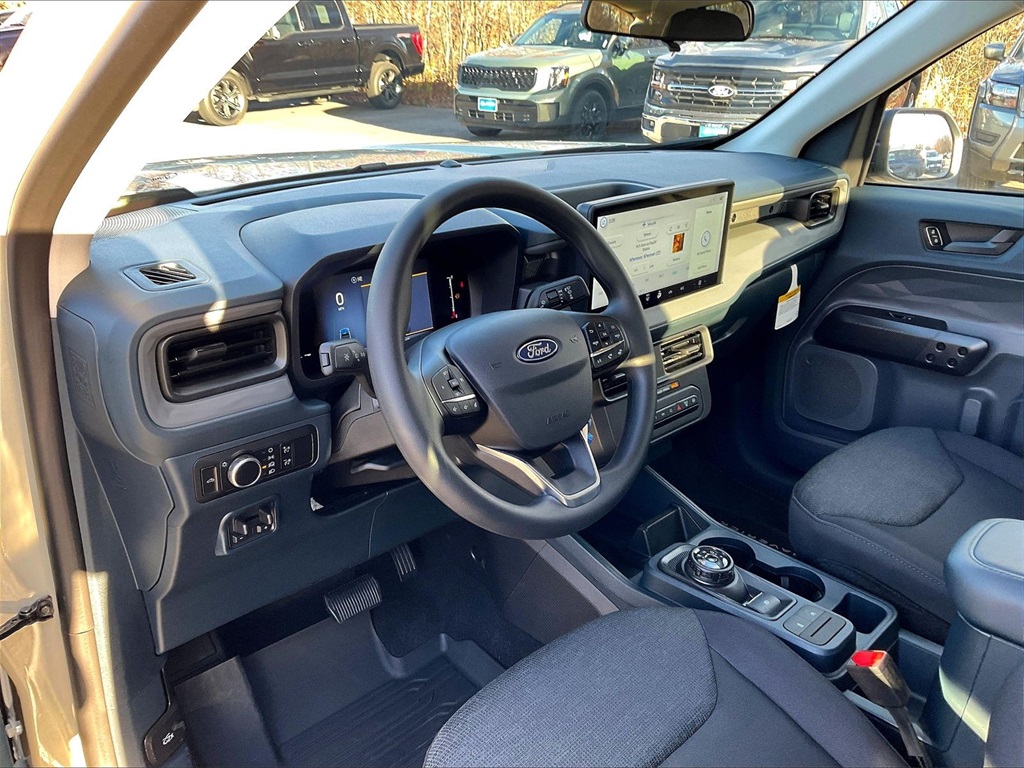 2025 Ford Maverick XL - Photo 9