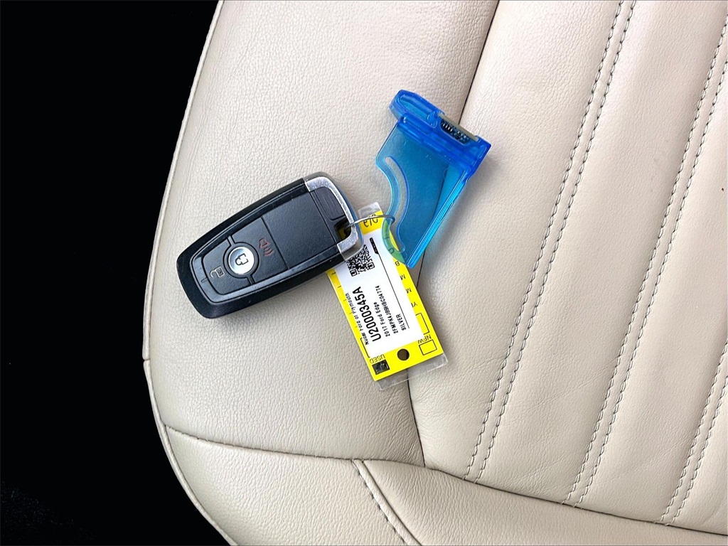 2017 Ford Edge SEL - Photo 30