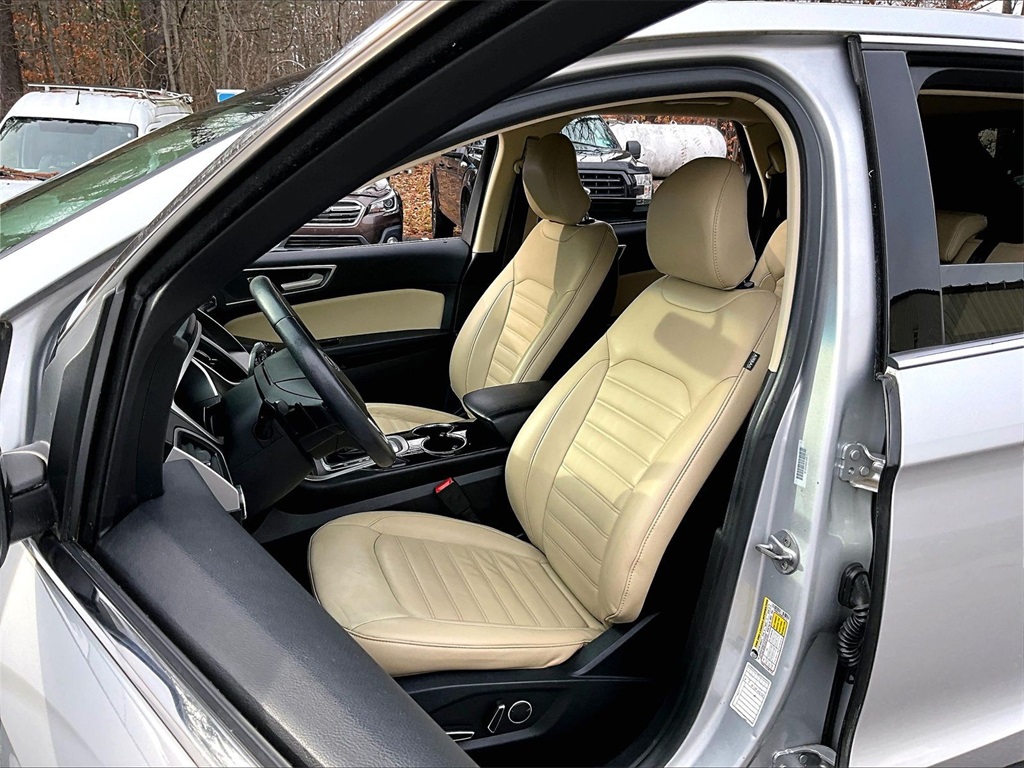 2017 Ford Edge SEL - Photo 10