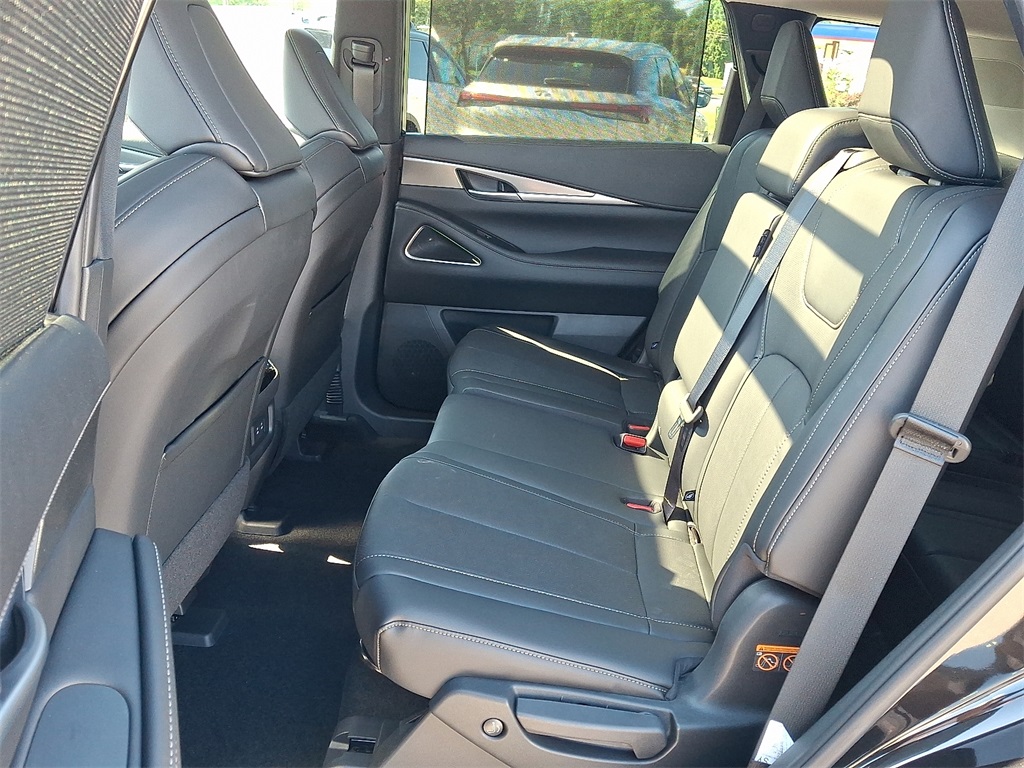 2026 INFINITI QX60 LUXE - Photo 6
