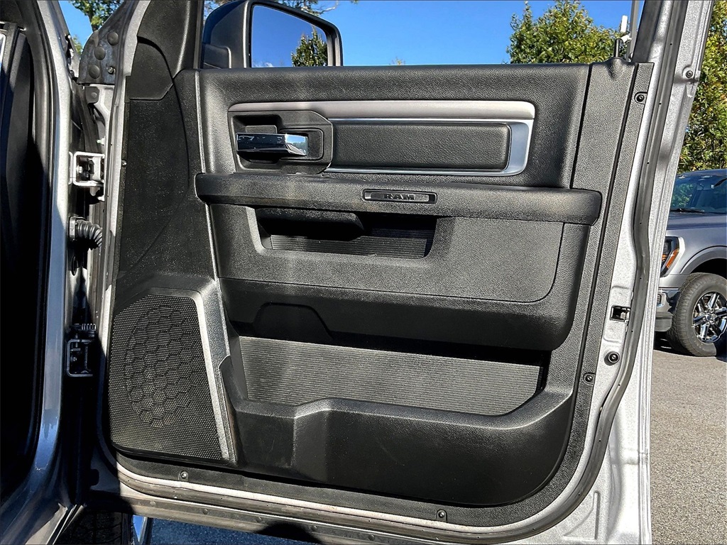 2022 Ram 1500 Classic Warlock - Photo 11