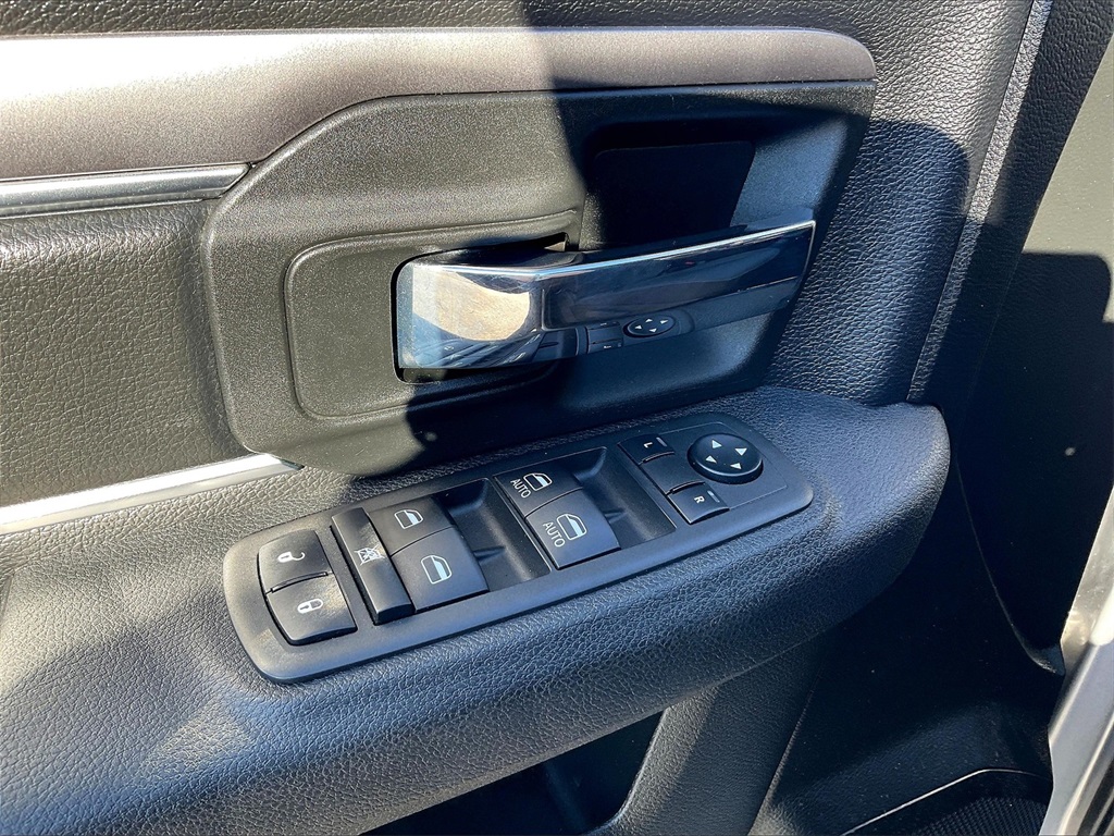 2022 Ram 1500 Classic Warlock - Photo 34