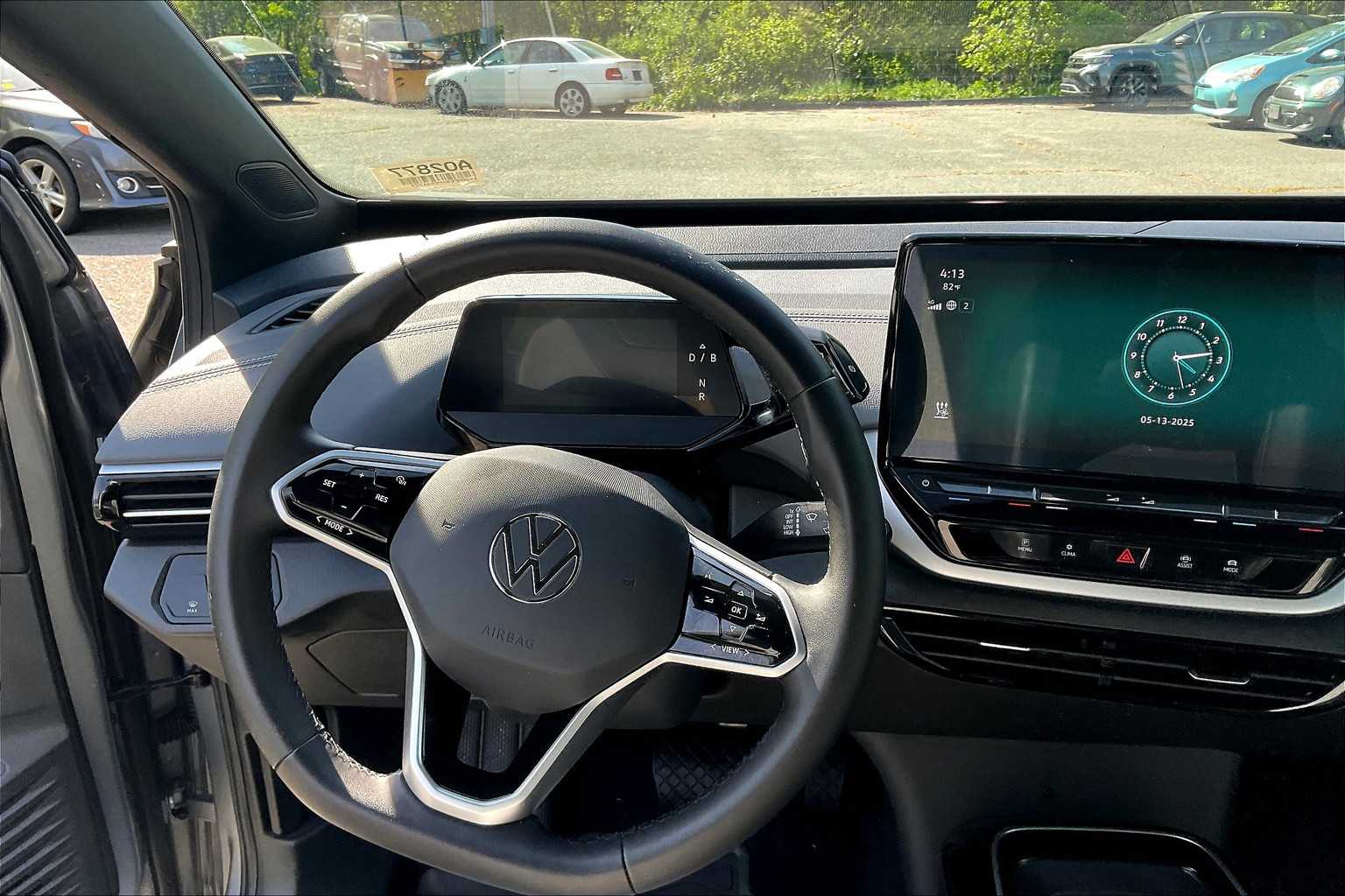 2023 Volkswagen ID.4 Pro - Photo 17