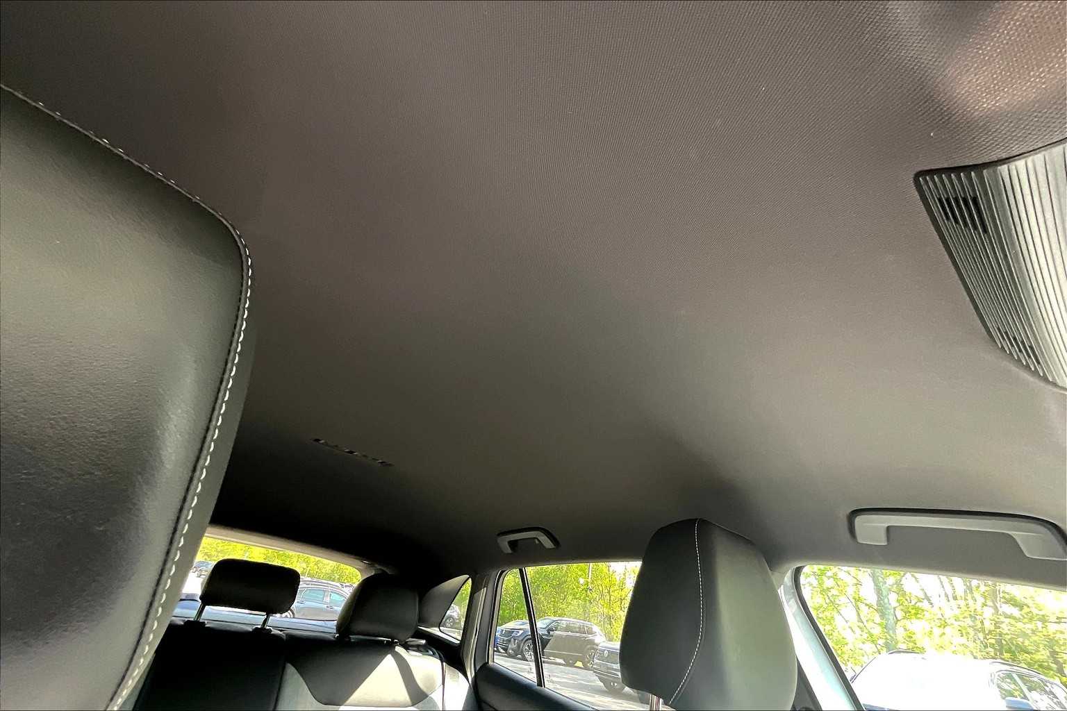 2023 Volkswagen ID.4 Pro - Photo 22