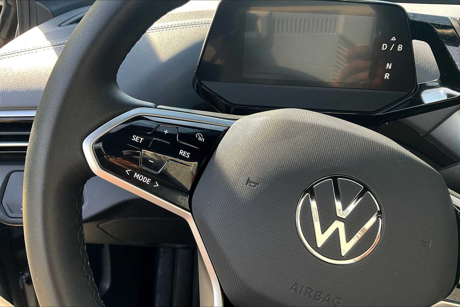 2023 Volkswagen ID.4 Pro - Photo 23