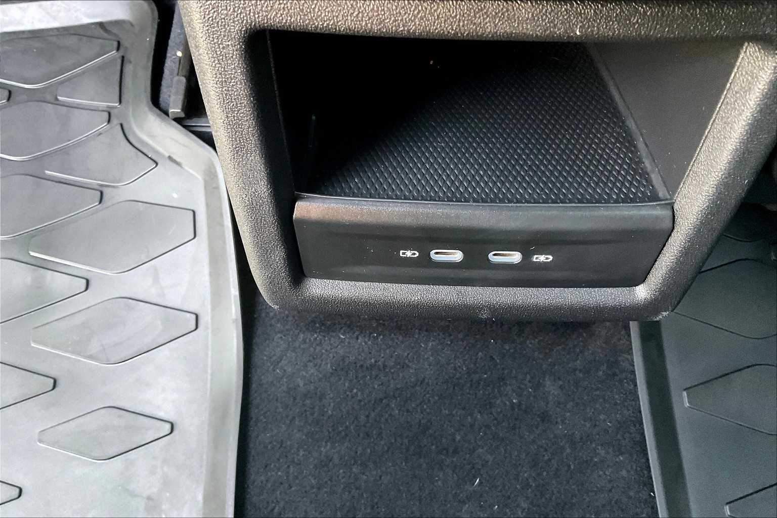 2023 Volkswagen ID.4 Pro - Photo 26