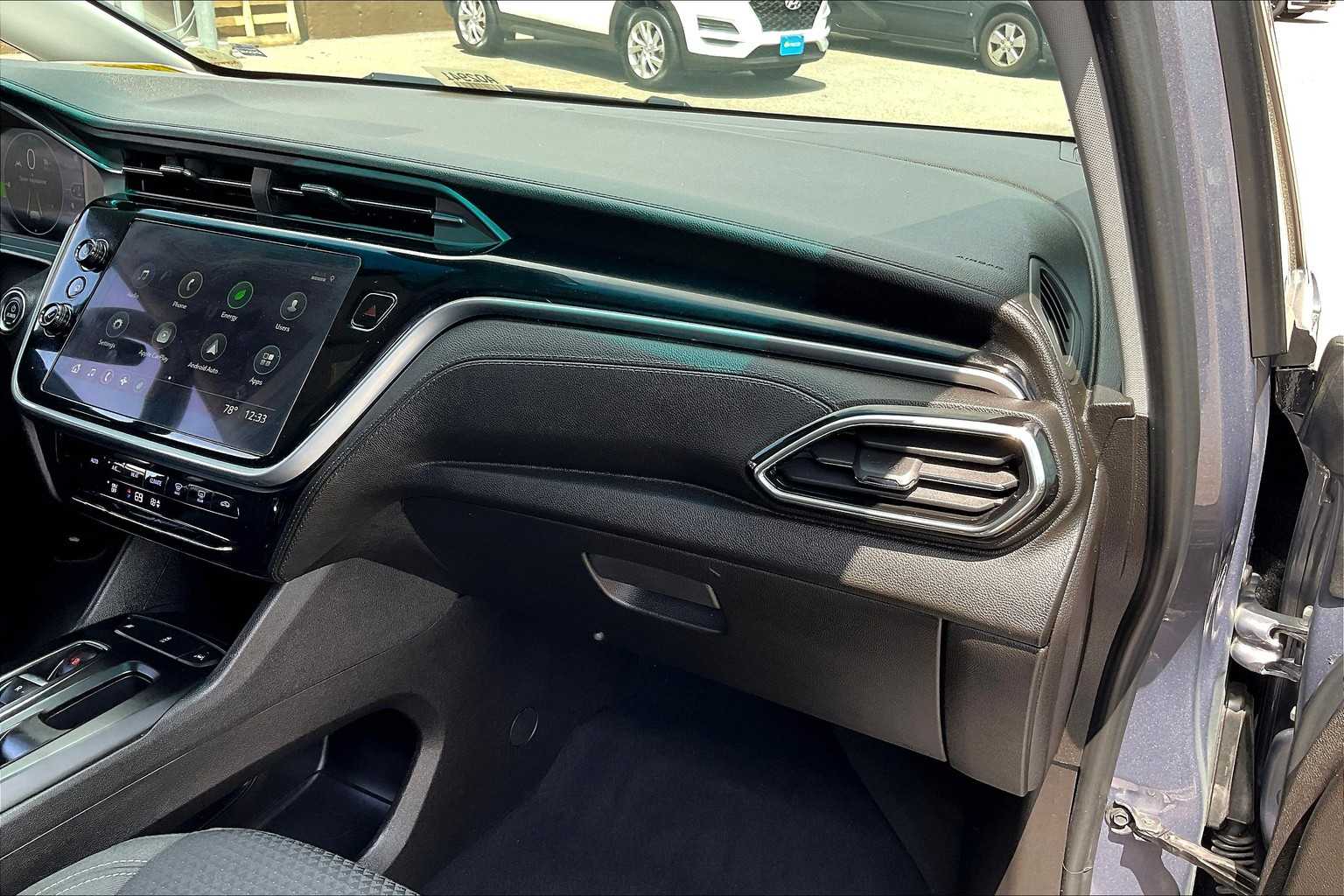 2023 Chevrolet Bolt EV 1LT - Photo 13