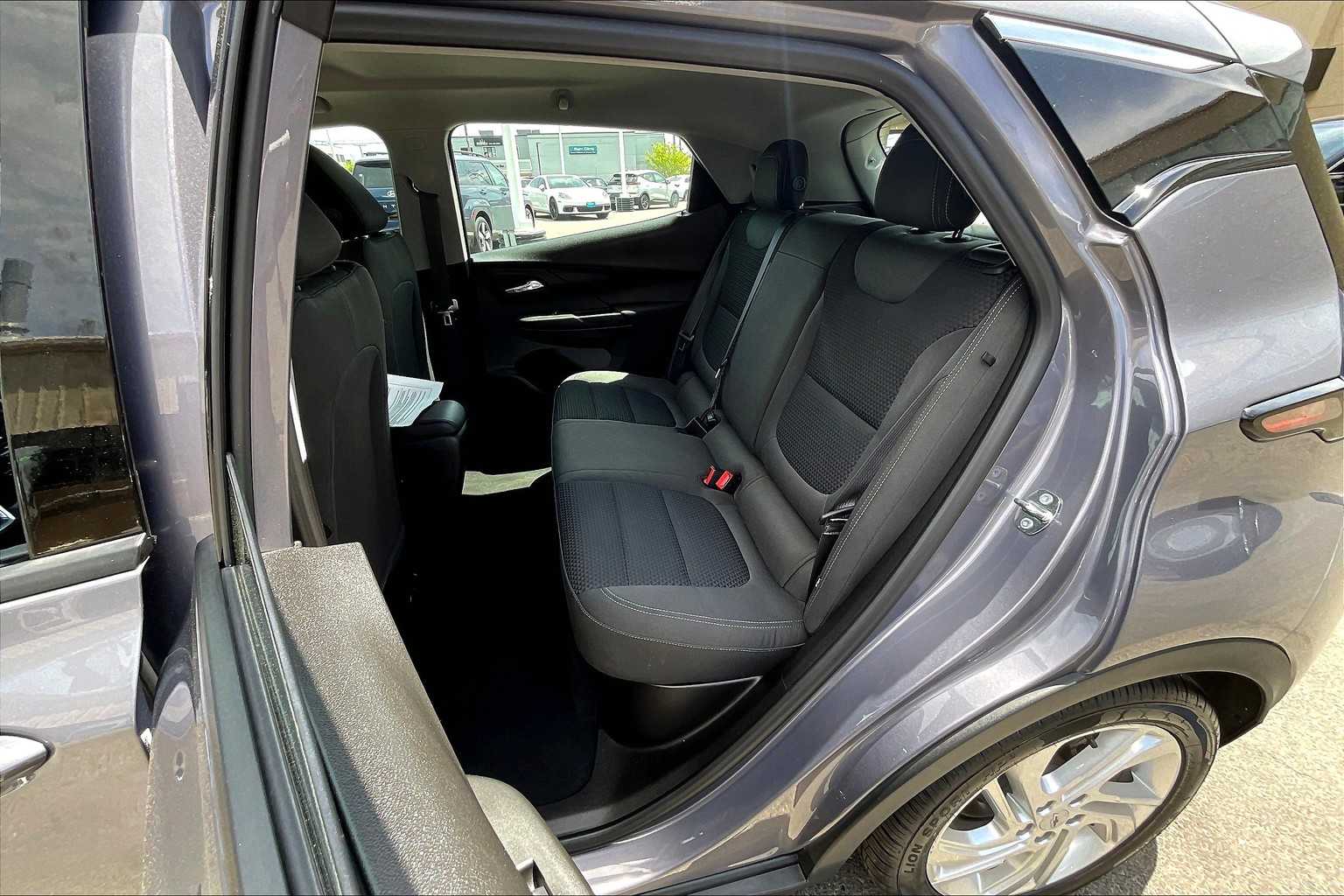 2023 Chevrolet Bolt EV 1LT - Photo 15