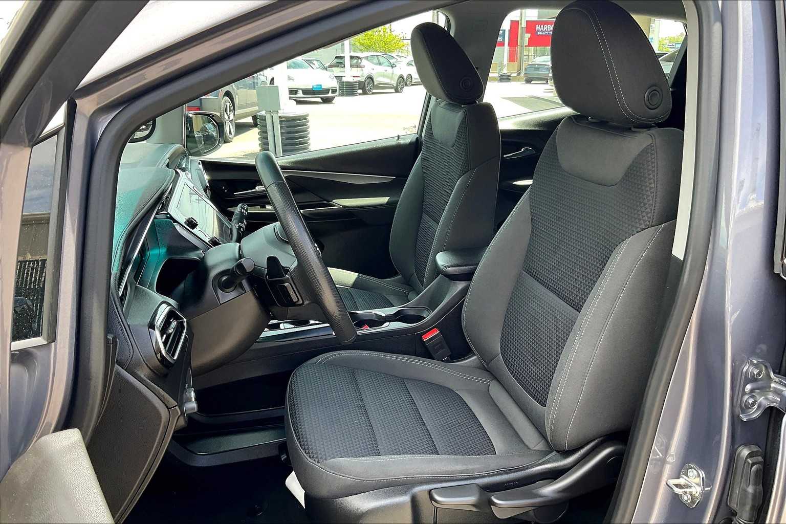 2023 Chevrolet Bolt EV 1LT - Photo 10