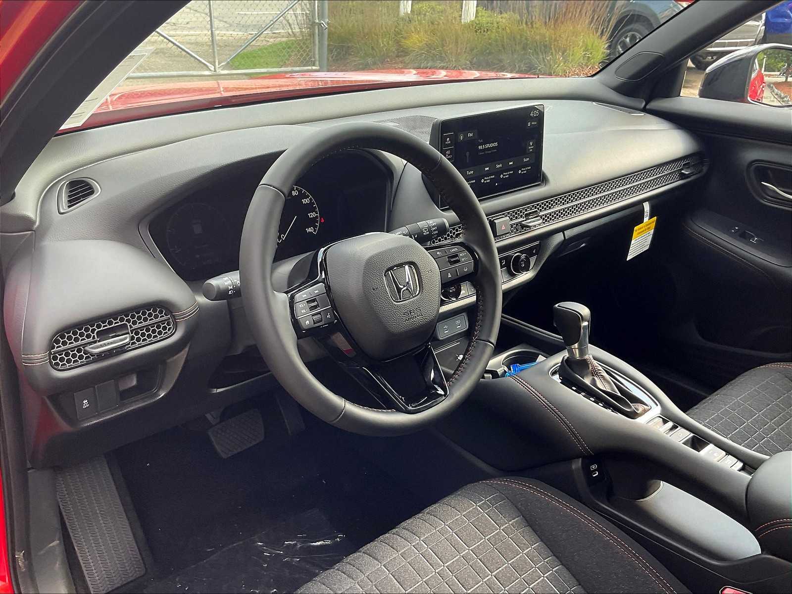2026 Honda HR-V Sport - Photo 9