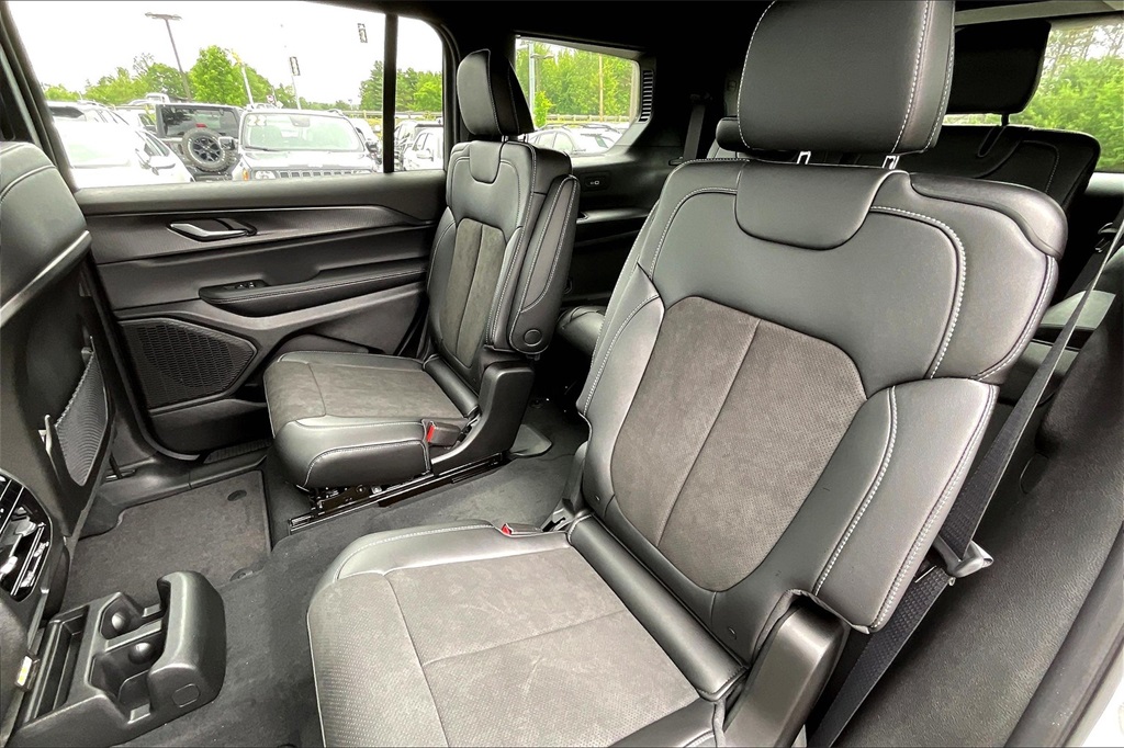 2025 Jeep Grand Cherokee L Altitude X - Photo 15
