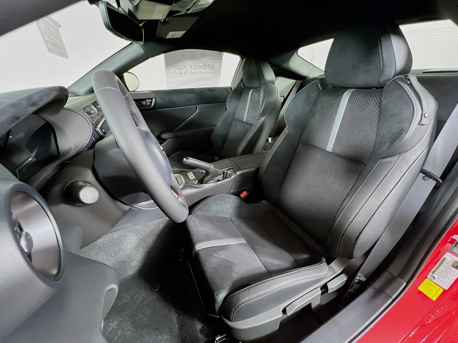 2025 Toyota GR86 Premium - Photo 12