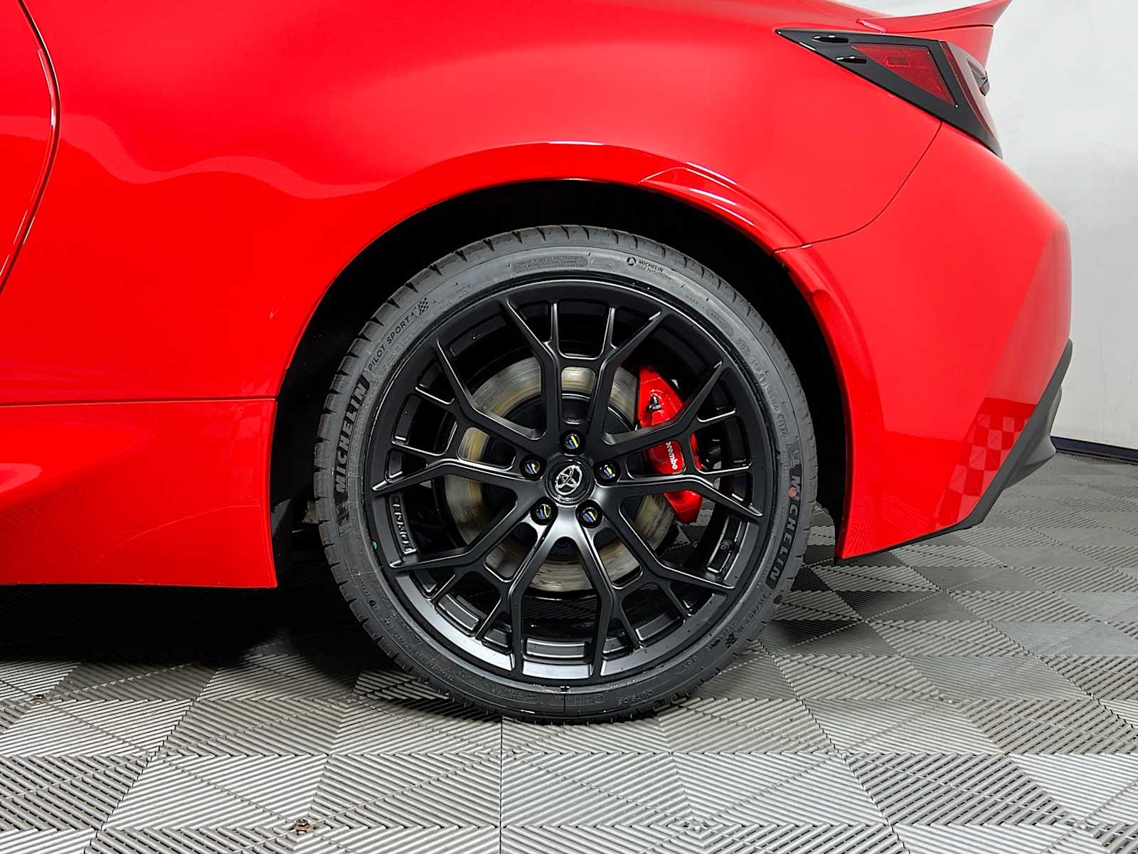 2025 Toyota GR86 Premium - Photo 18