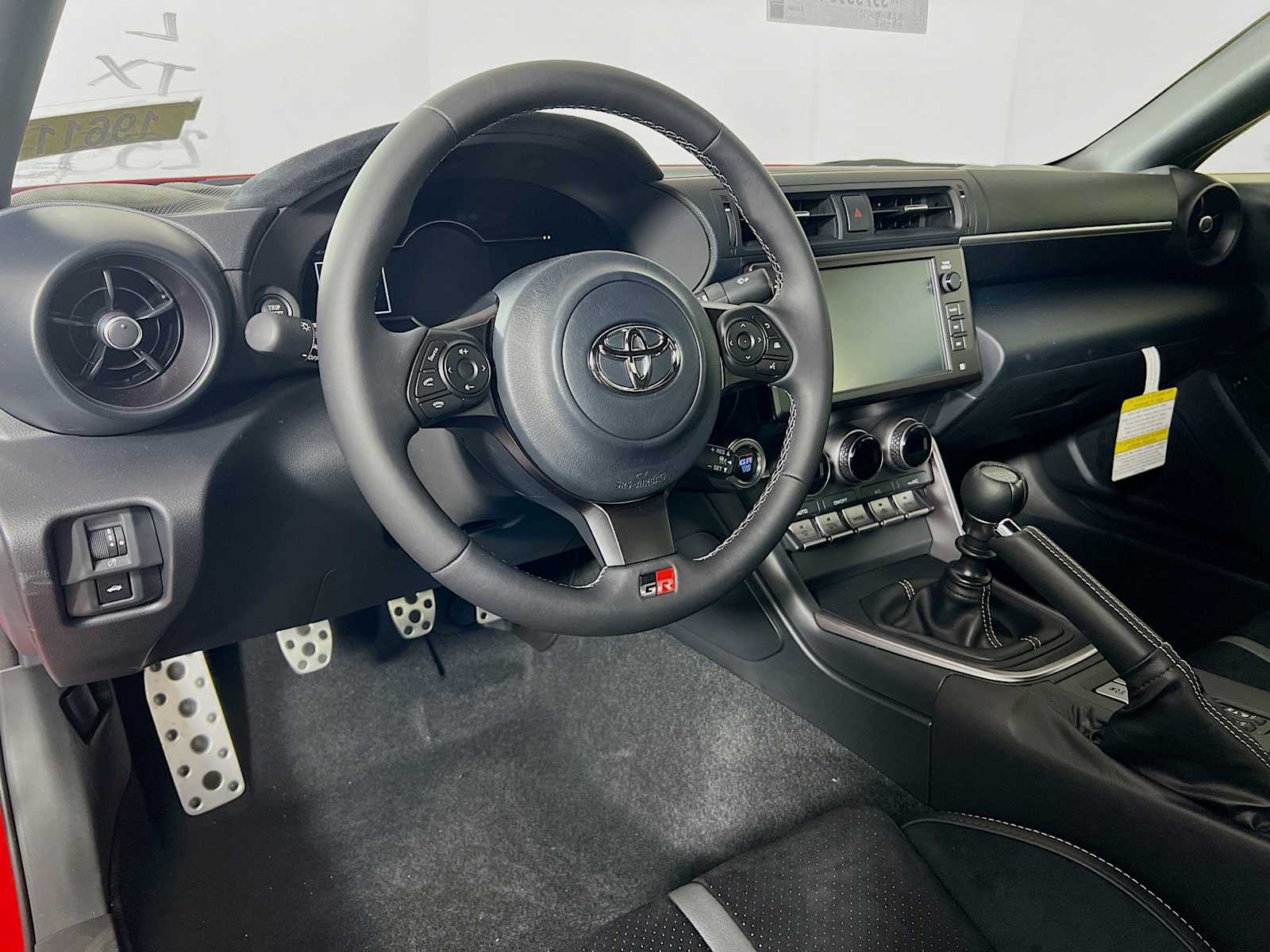 2025 Toyota GR86 Premium - Photo 6