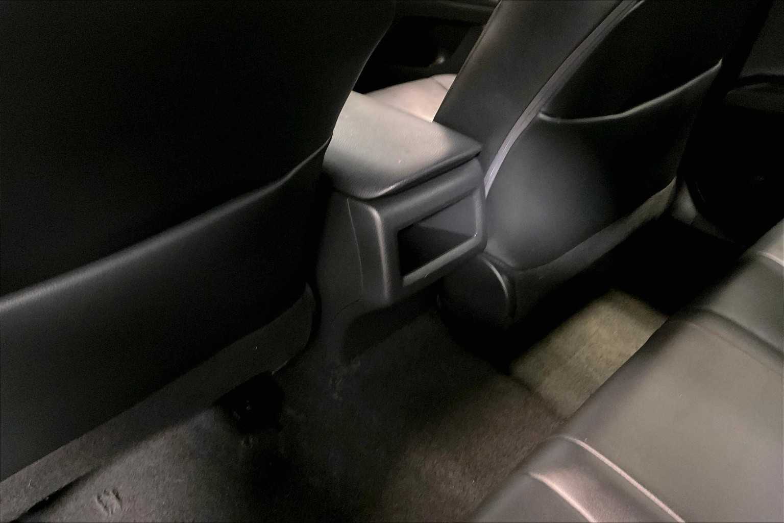2021 Toyota Camry SE - Photo 27