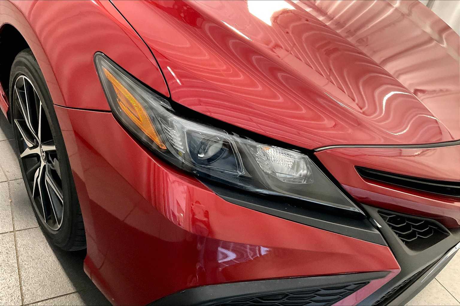 2021 Toyota Camry SE - Photo 32