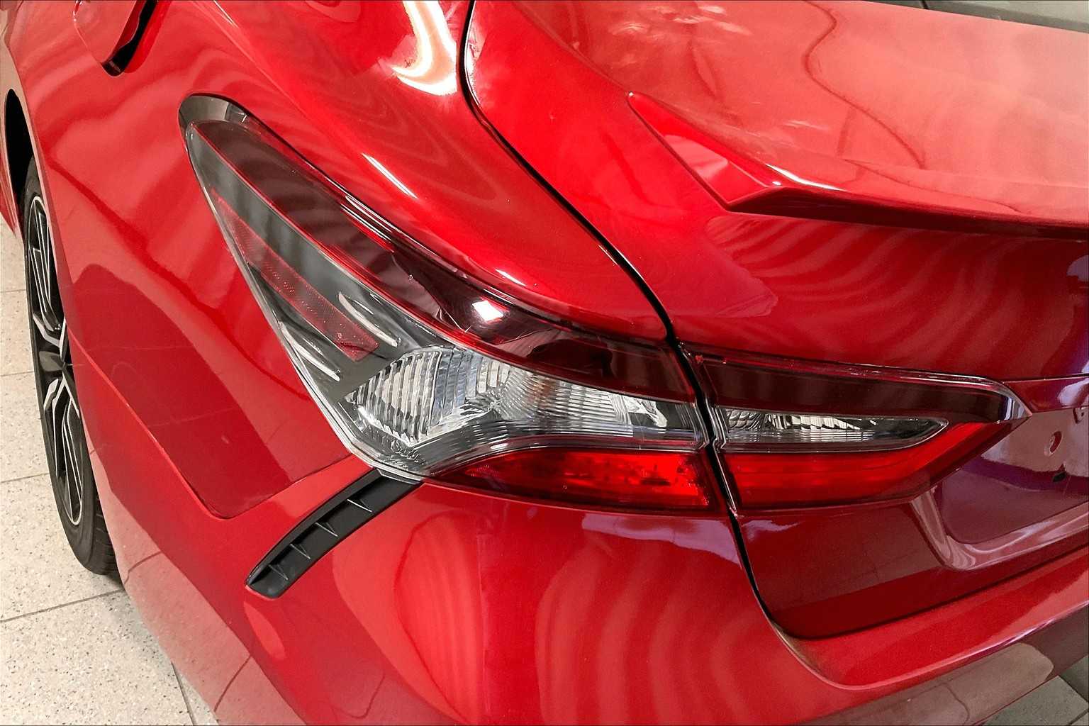 2021 Toyota Camry SE - Photo 33