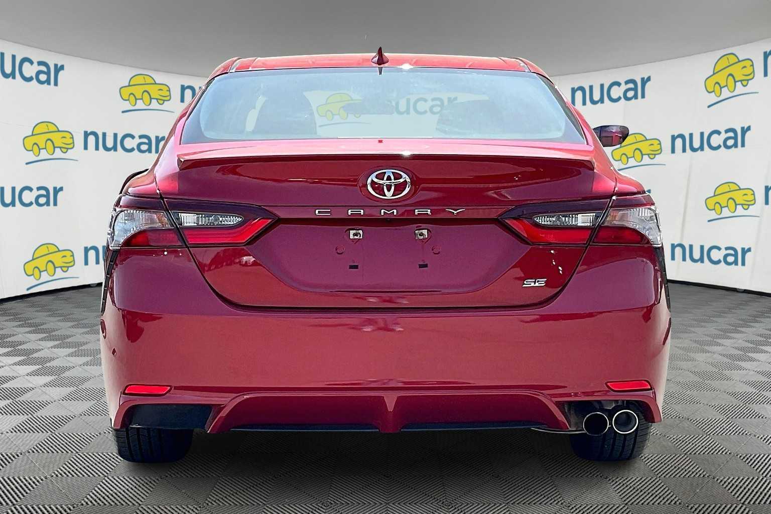 2021 Toyota Camry SE - Photo 5