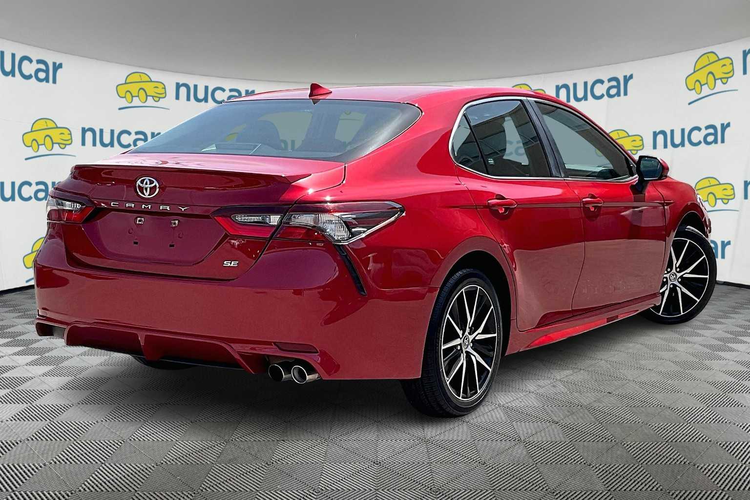 2021 Toyota Camry SE - Photo 6