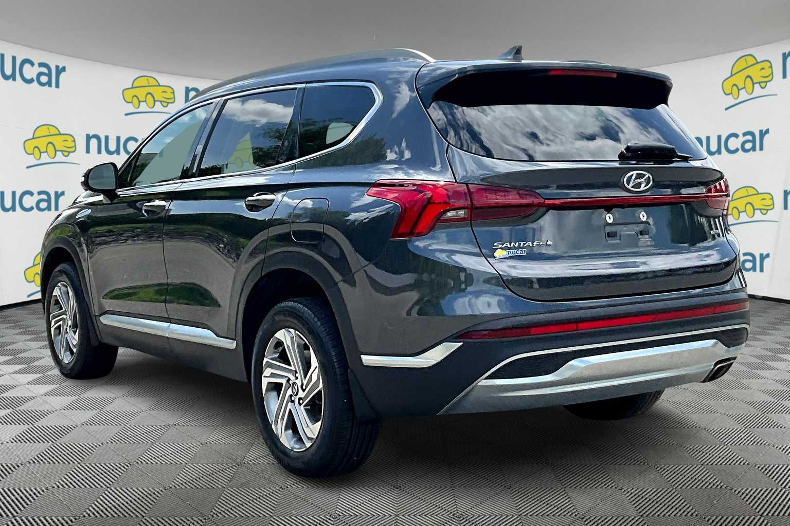 2022 Hyundai Santa Fe SEL - Photo 4